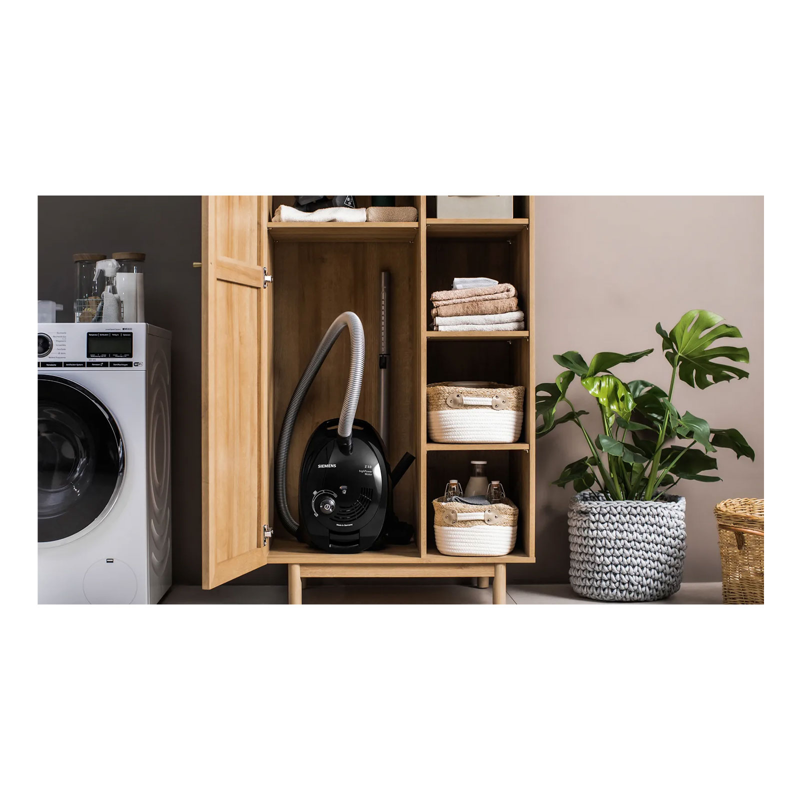 Siemens VSZ3B212 Staubsauger mit Beutel, Z 3.0, Schwarz Siemens VSZ3B212 Staubsauger mit Beutel, Z 3.0, Schwarz