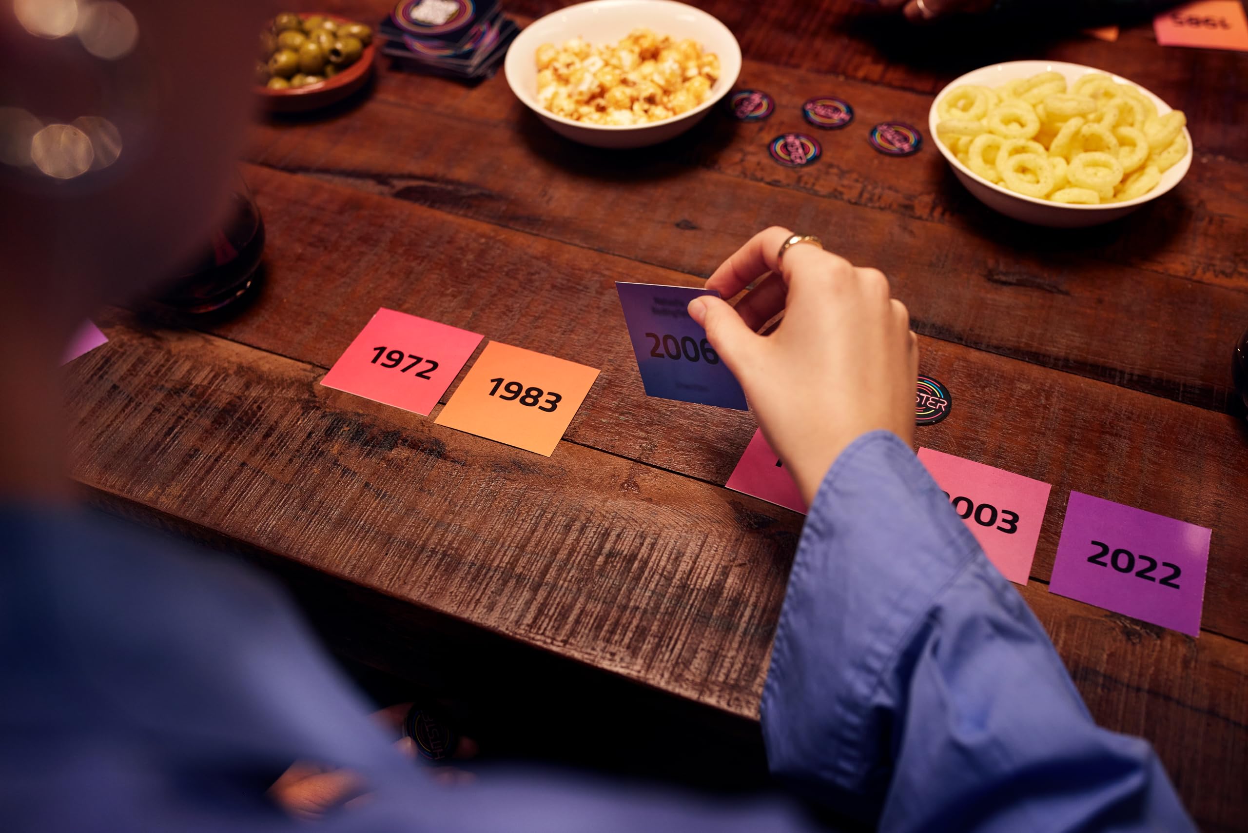 Hitster Original - EIN Party- und Kartenspiel - 2 bis 10 Spieler ab 16 Jahren