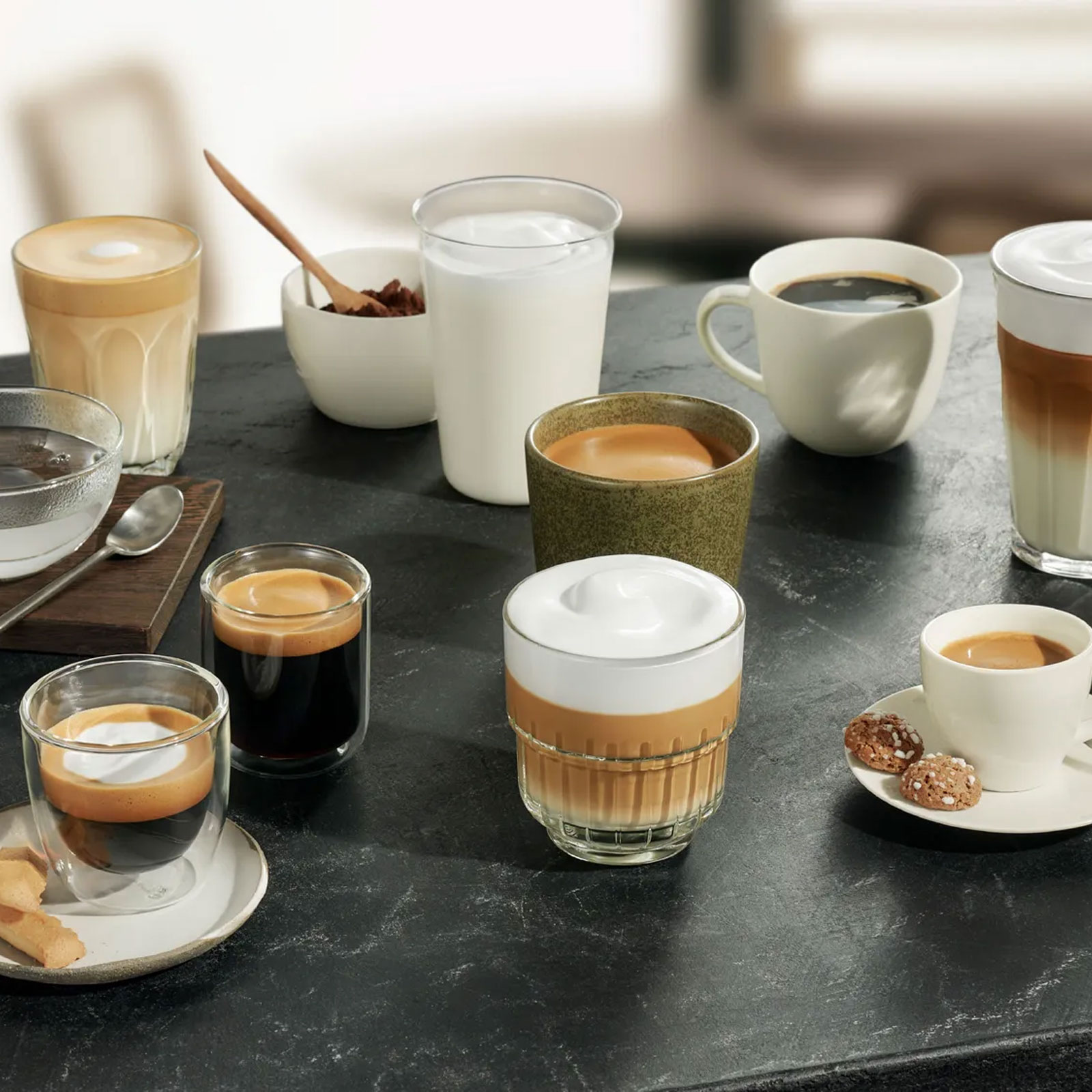 Siemens TQ517D03 Kaffeevollautomat (integral) EQ.500 Edelstahl / schwarz Siemens TQ517D03 Kaffeevollautomat (integral) EQ.500 Edelstahl / schwarz