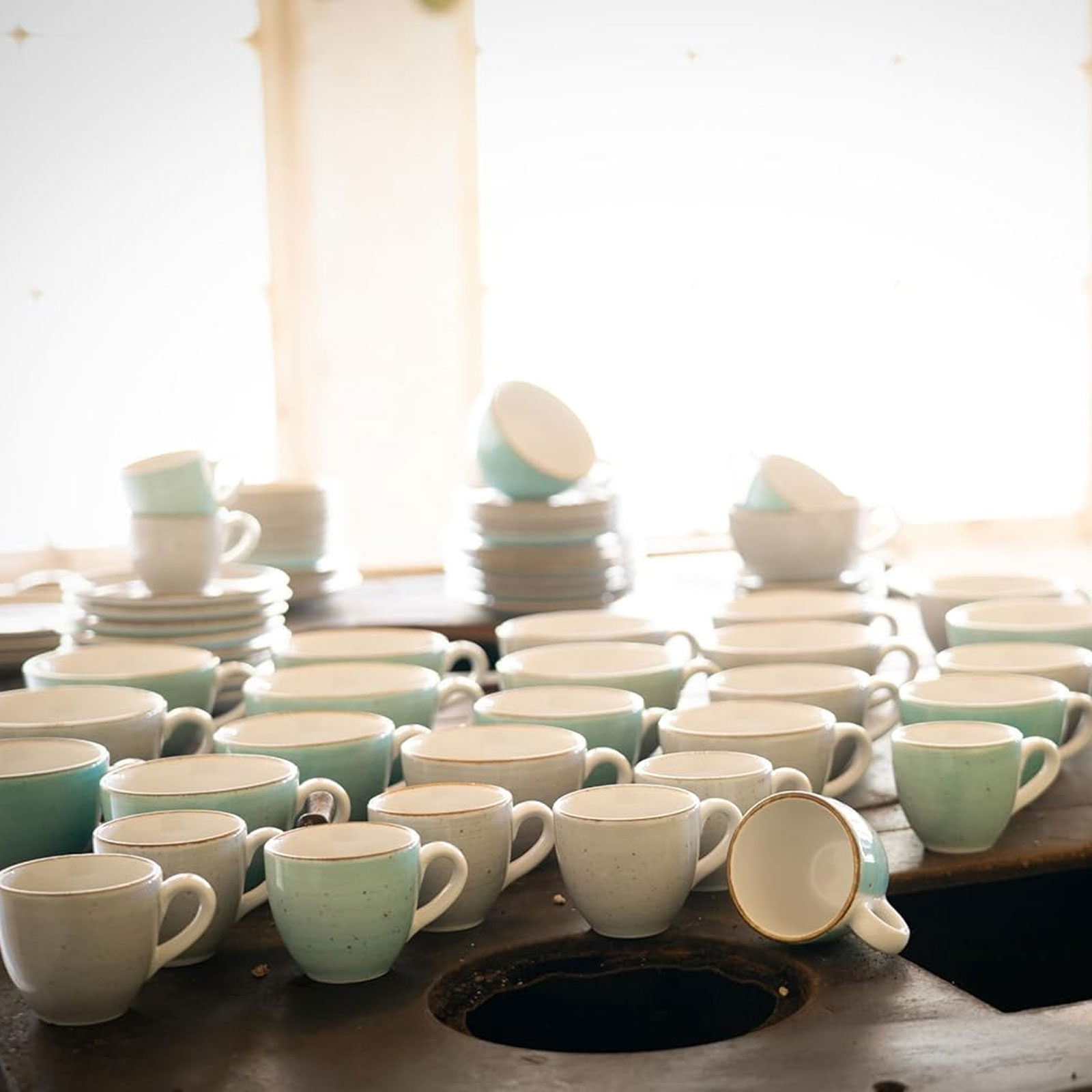 CreaTable, 34037, Serie Vintage Nature Stein, 8-teiliges Geschirrset, Kaffeetassen Set  aus Porzellan, spülmaschinen- und mikrowellengeeignet, Made in Europe