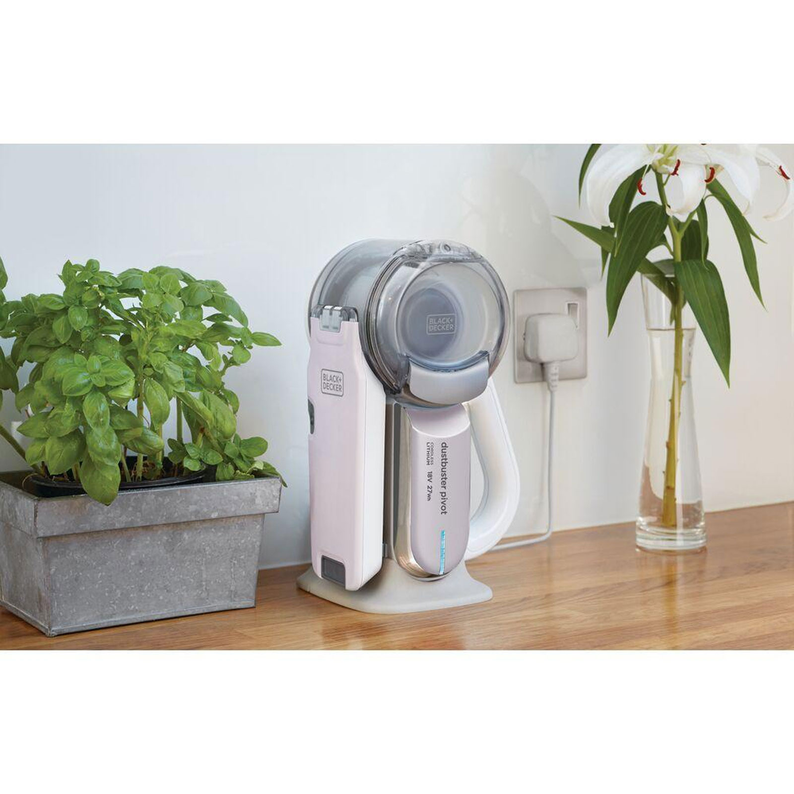 Black + Decker Pivot 18V Handstaubsauger
