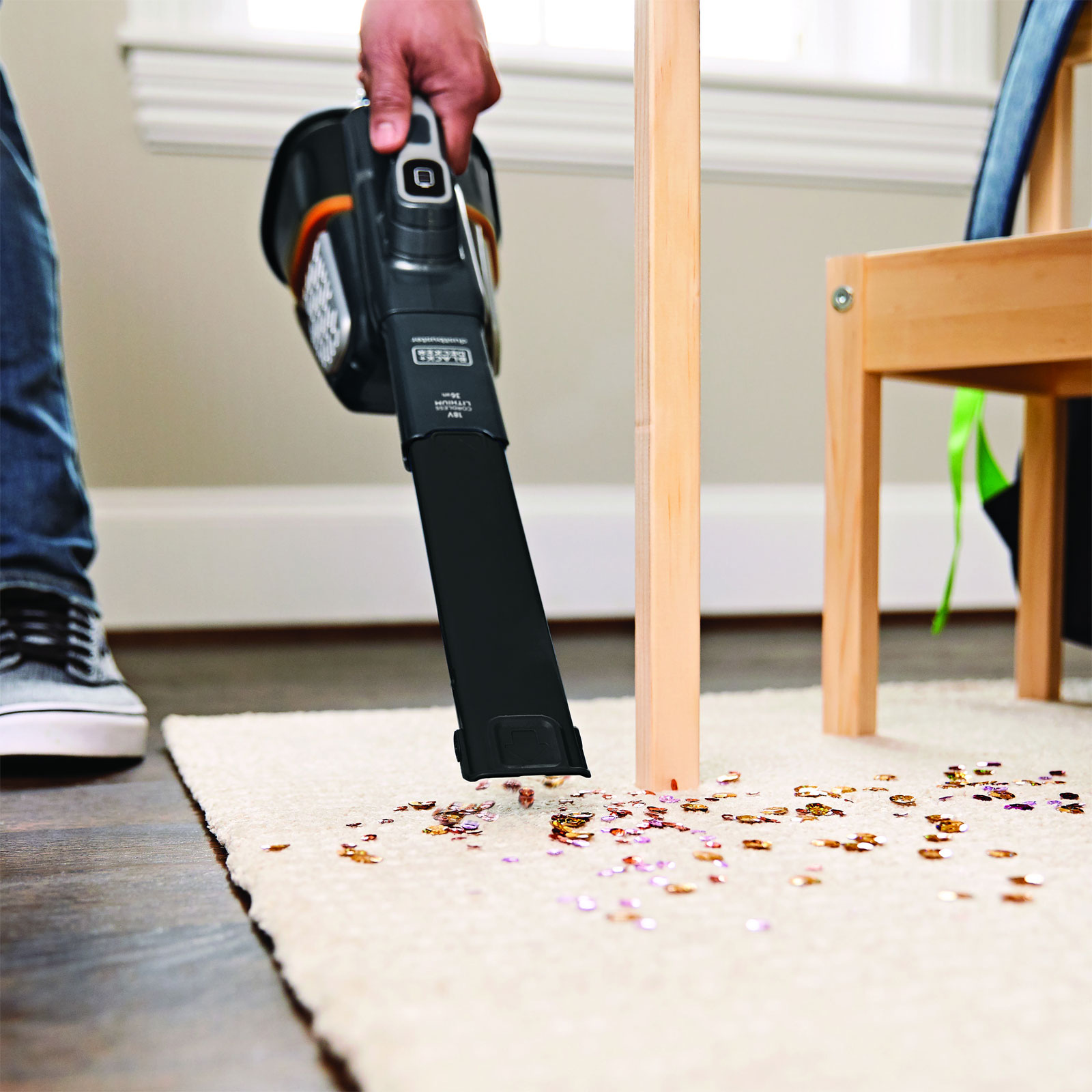 Black + Decker BHHV520BT 18V Dustbuster Akkustaubsauger  Titanium/Silber/Schwarz