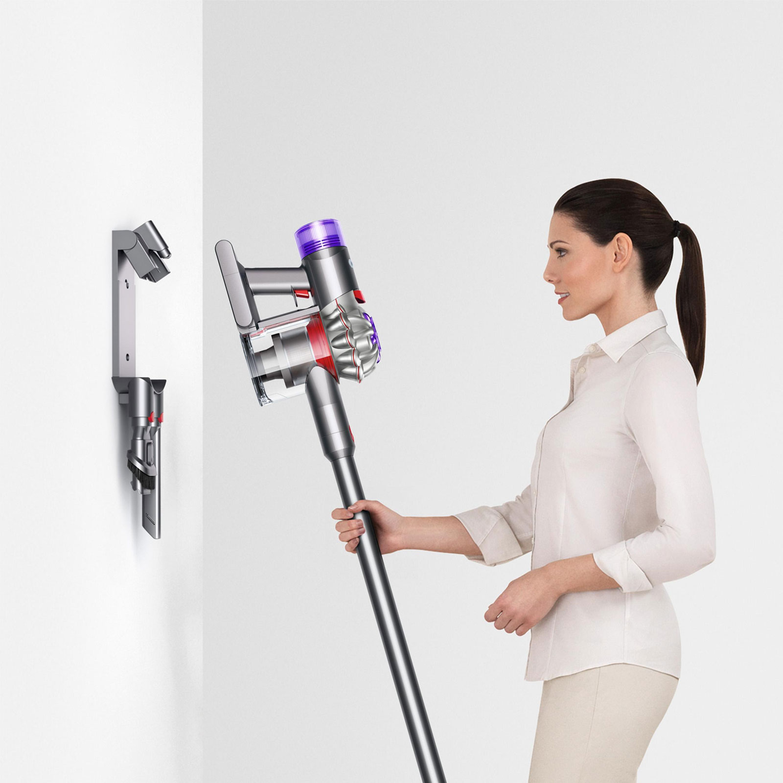DYSON V8 Absolute Akku-Handstaubsauger mit Stiel DYSON V8 Absolute Akku-Handstaubsauger mit Stiel