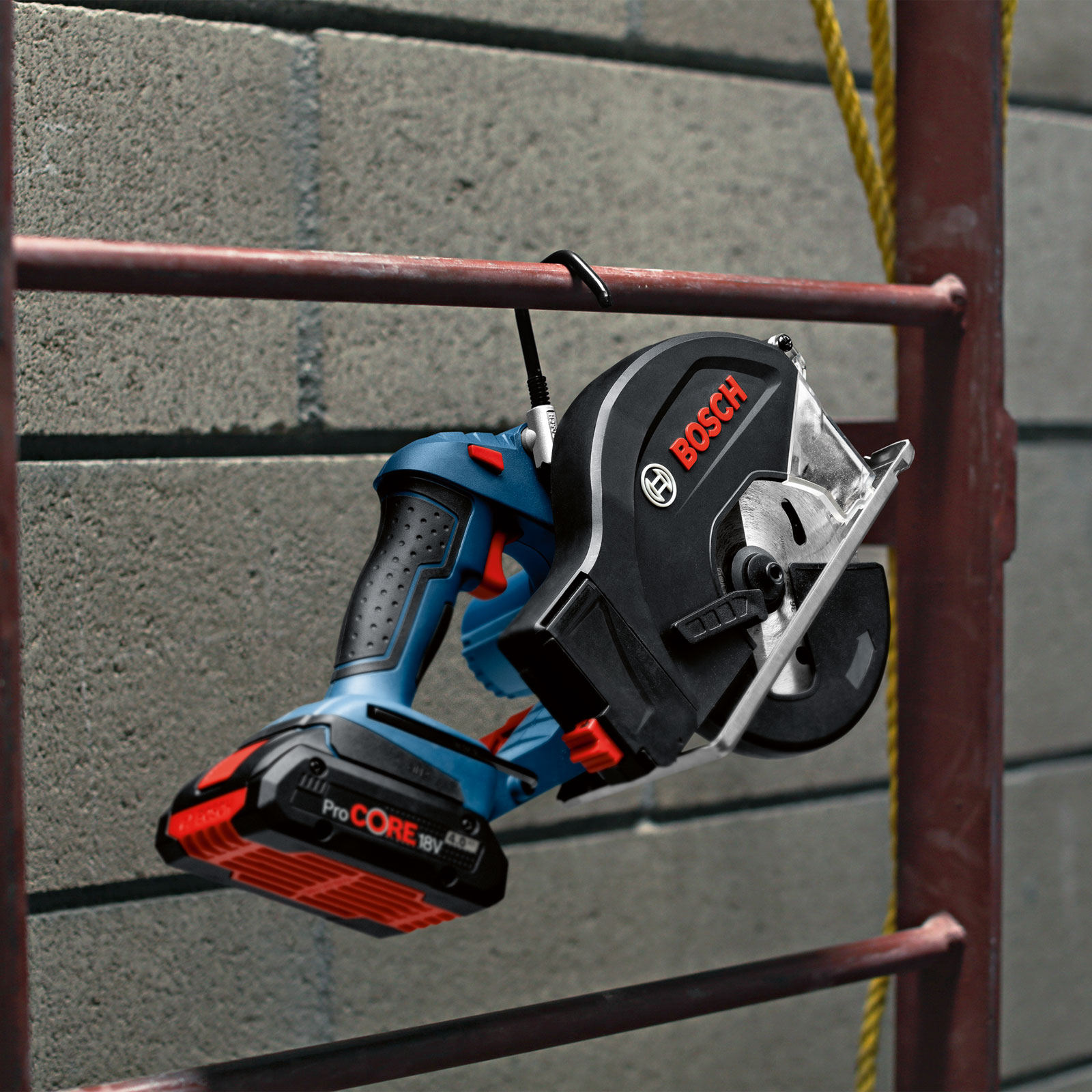 Bosch Professional 18V System Akku-Metall Kreissäge GKM 18V-50 ohne Akkus und Ladegerät