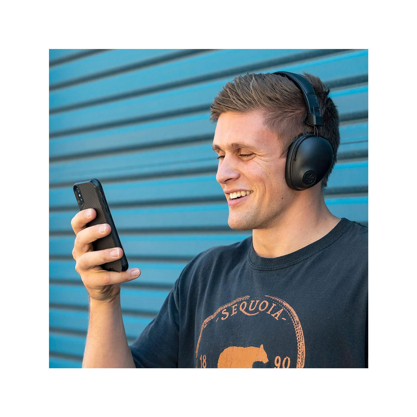 JLab Studio Pro Wireless Over-Ear Bluetooth Kopfhörer Schwarz JLab Studio Pro Wireless Over-Ear Bluetooth Kopfhörer Schwarz