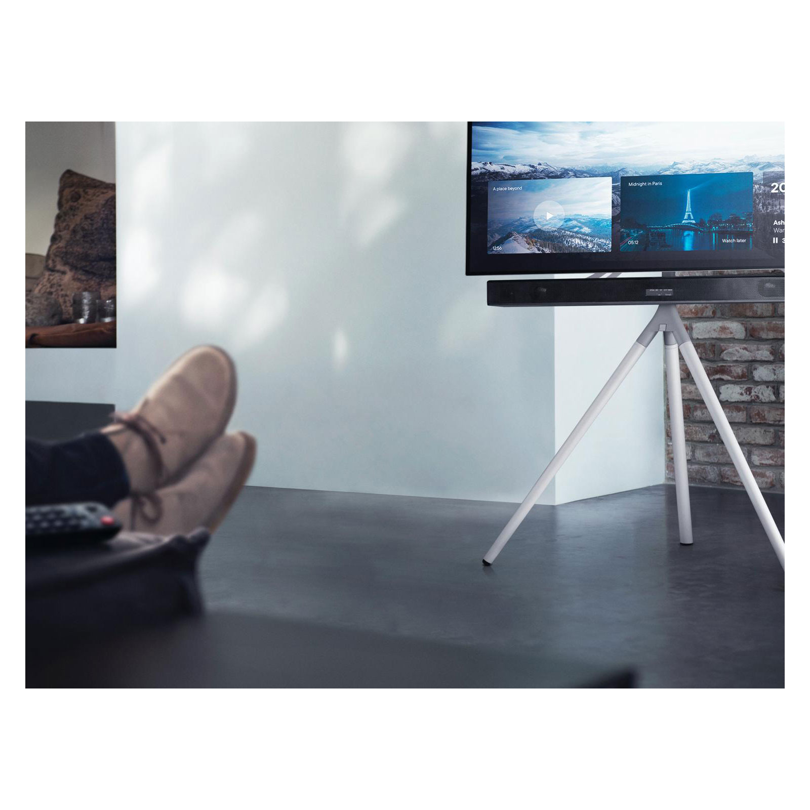 One For All TV-Stativ Tripod WM7462 Metal Cool white