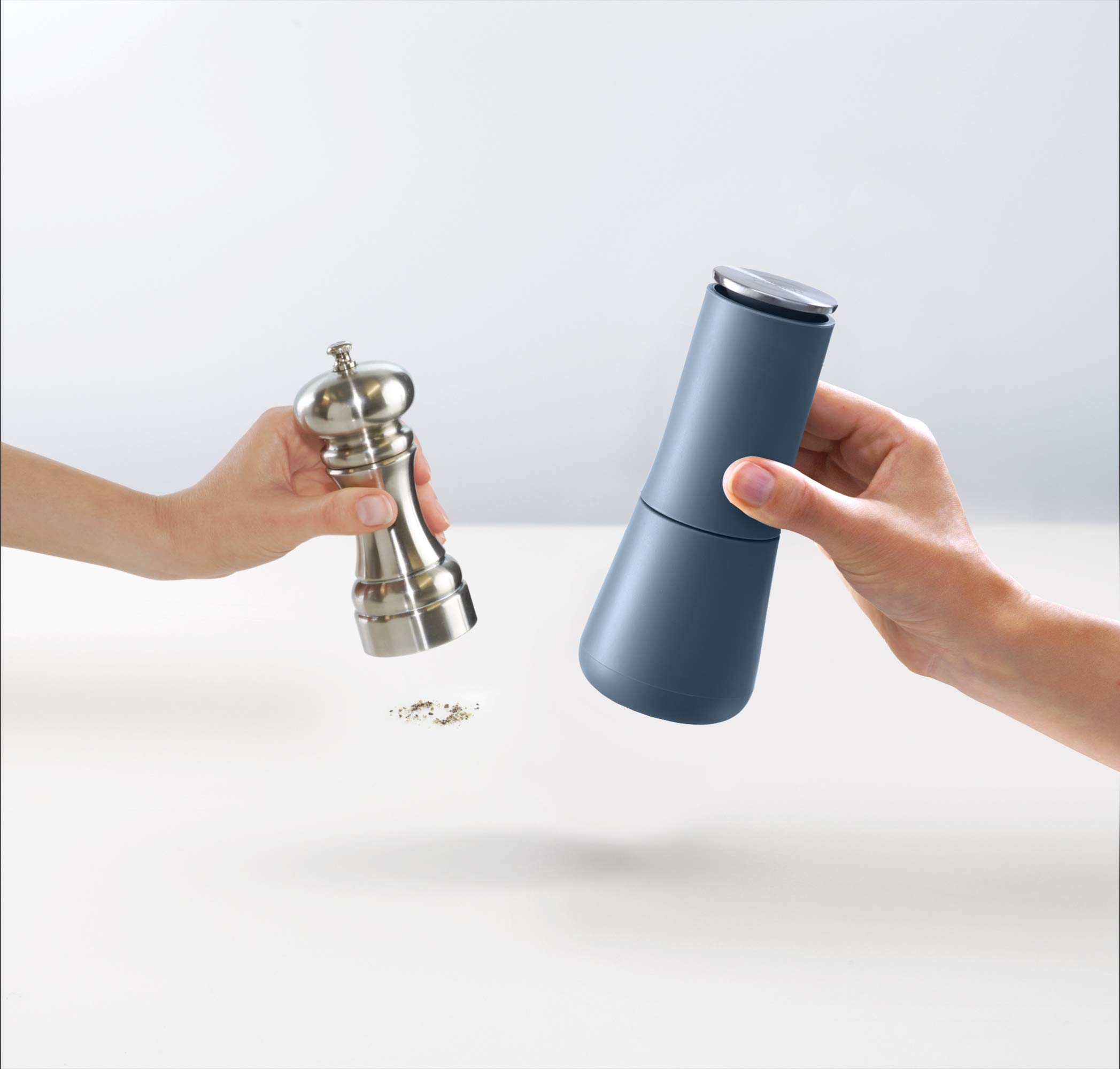Joseph Joseph Milltop Salz- und Pfeffermühlen-Set Blau Keramikmühle