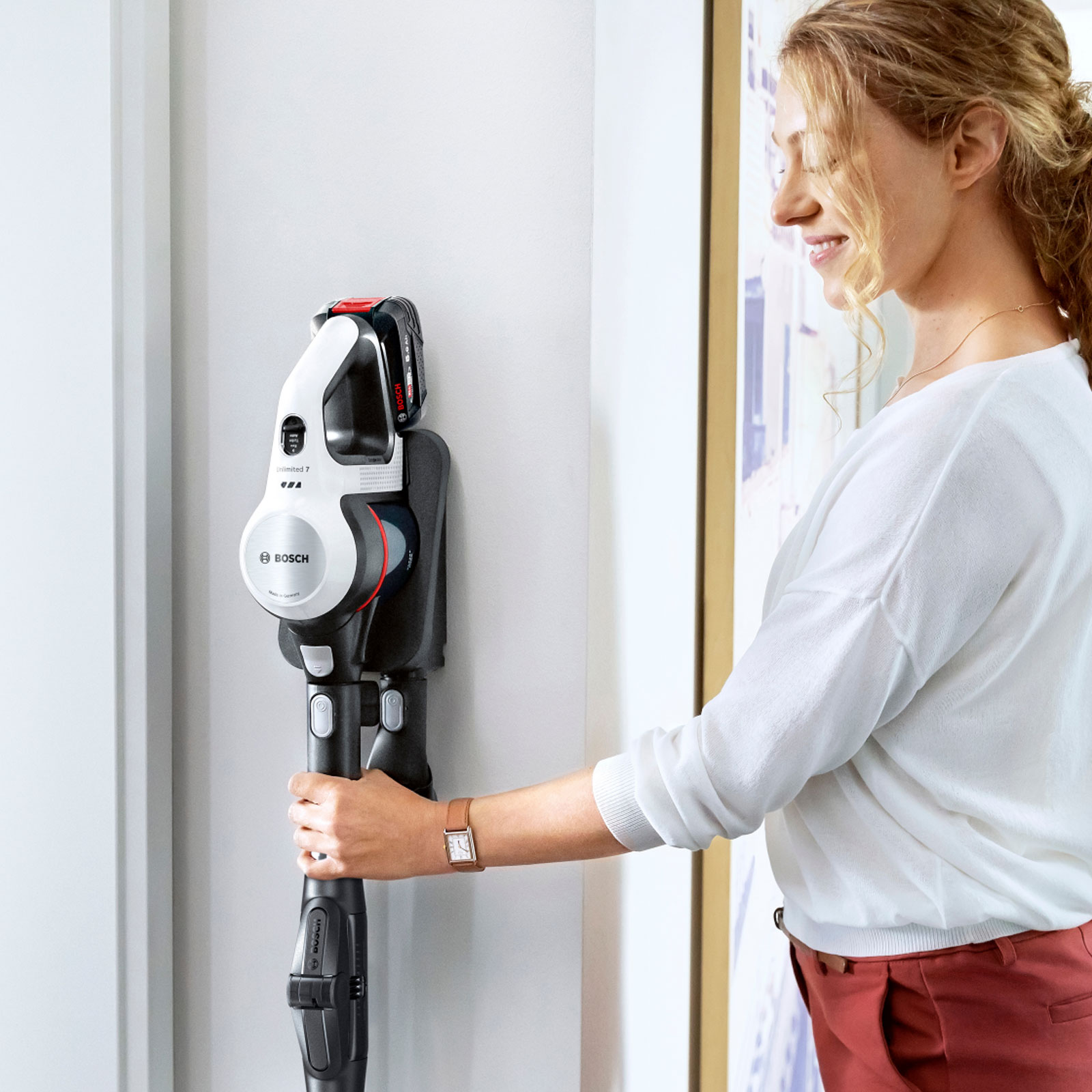 BOSCH BSS715CARP Akku Staubsauger 18 V, beutellos, kabellos
