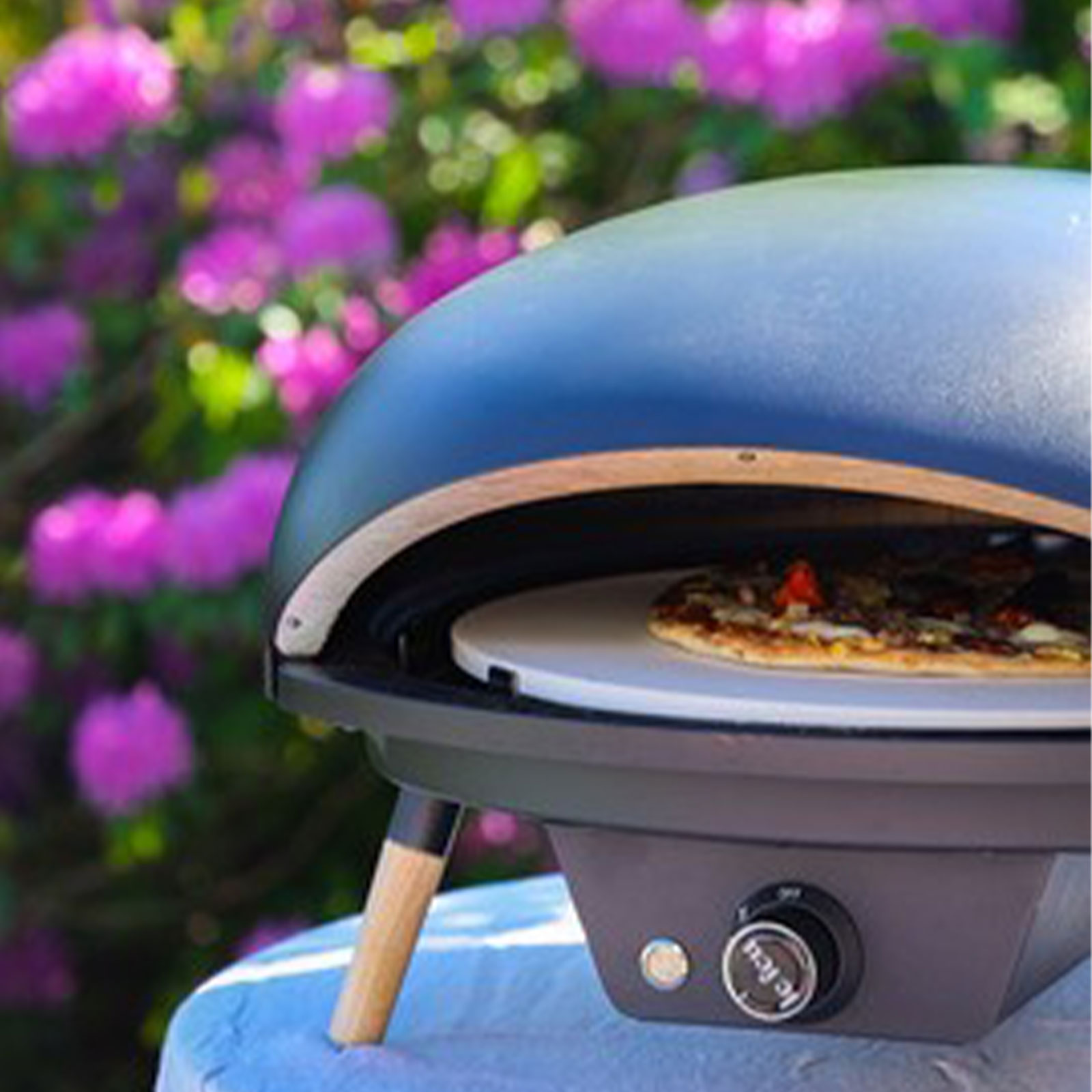 Le Feu Turtle Motion Pizzaofen Gas 500°C Outdoor mit Hülle Schlauch Druckminderer