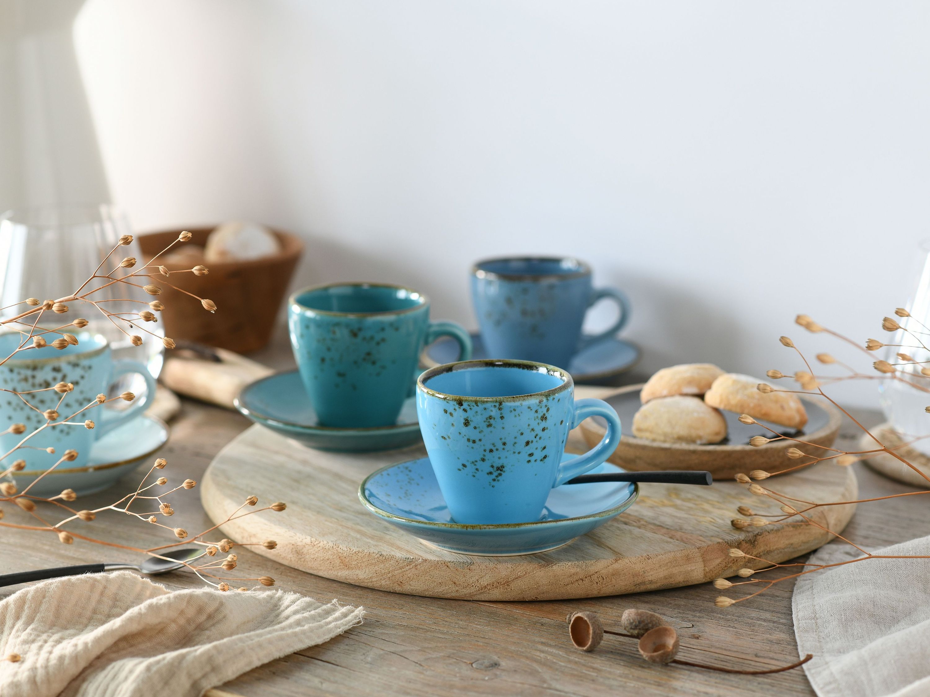 CreaTable, 23415, Serie Nature Collection AQUA Bistrotassen Set, Geschirrset, Tassen Set 16 teilig