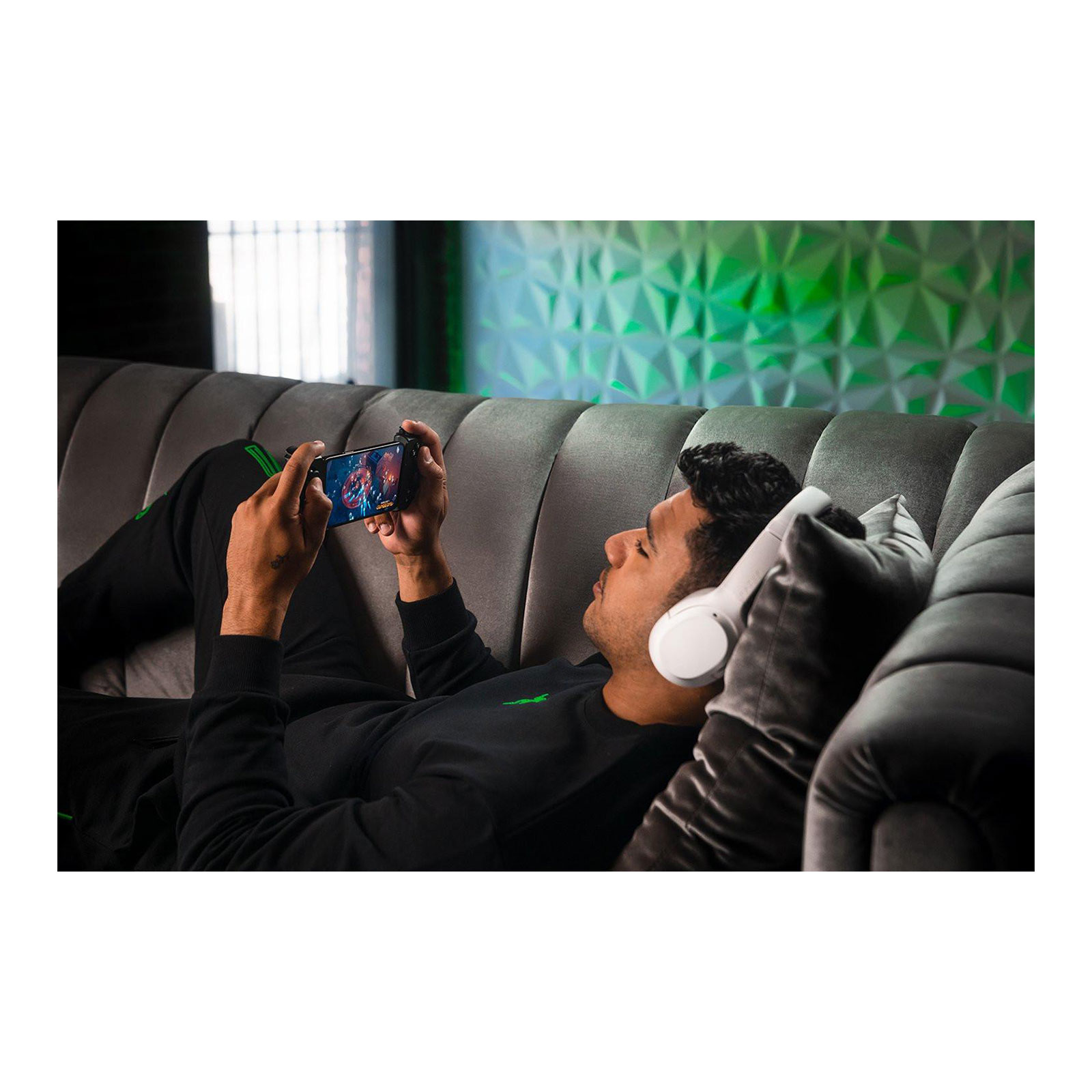 Razer Kishi V2 for Android Mobile Controller