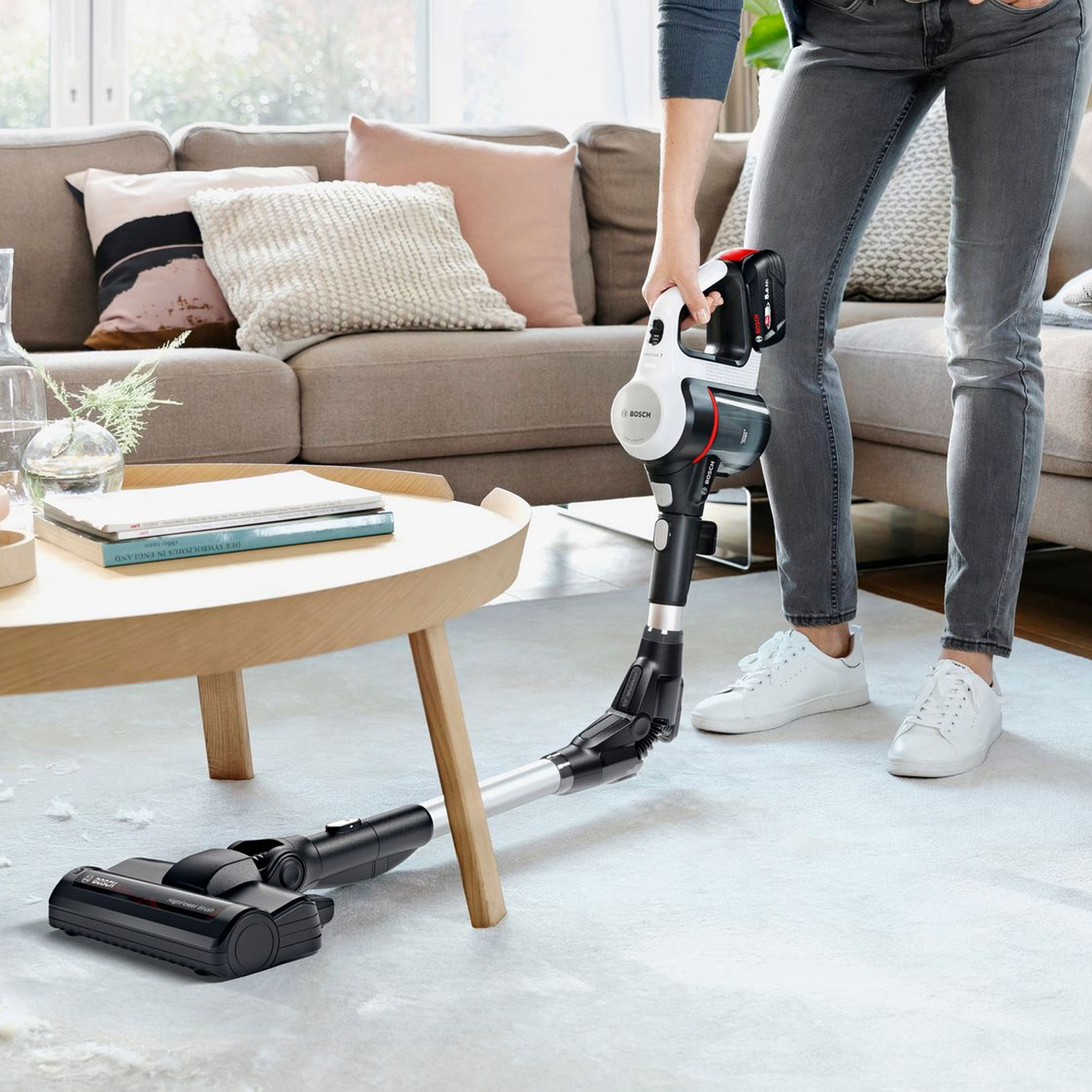 Bosch BSS712XHYG Unlimited 7 ProHygienic Aqua Akku-Staubsauger  Bosch BSS712XHYG Unlimited 7 ProHygienic Aqua Akku-Staubsauger