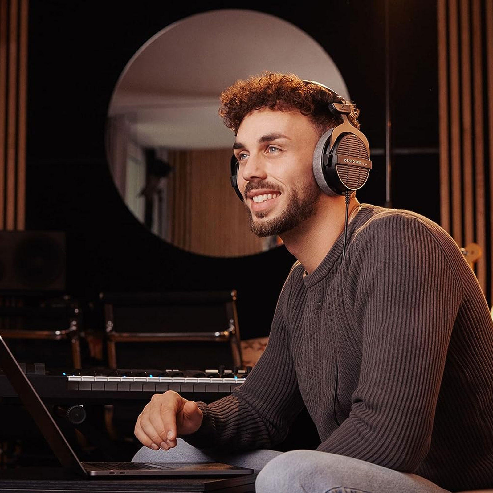 beyerdynamic Kabelgebundener Studio-Kopfhörer 250 Ohm "DT 990 Pro", silbergrau (00226165) (schwarz/grau, 3.5 mm)