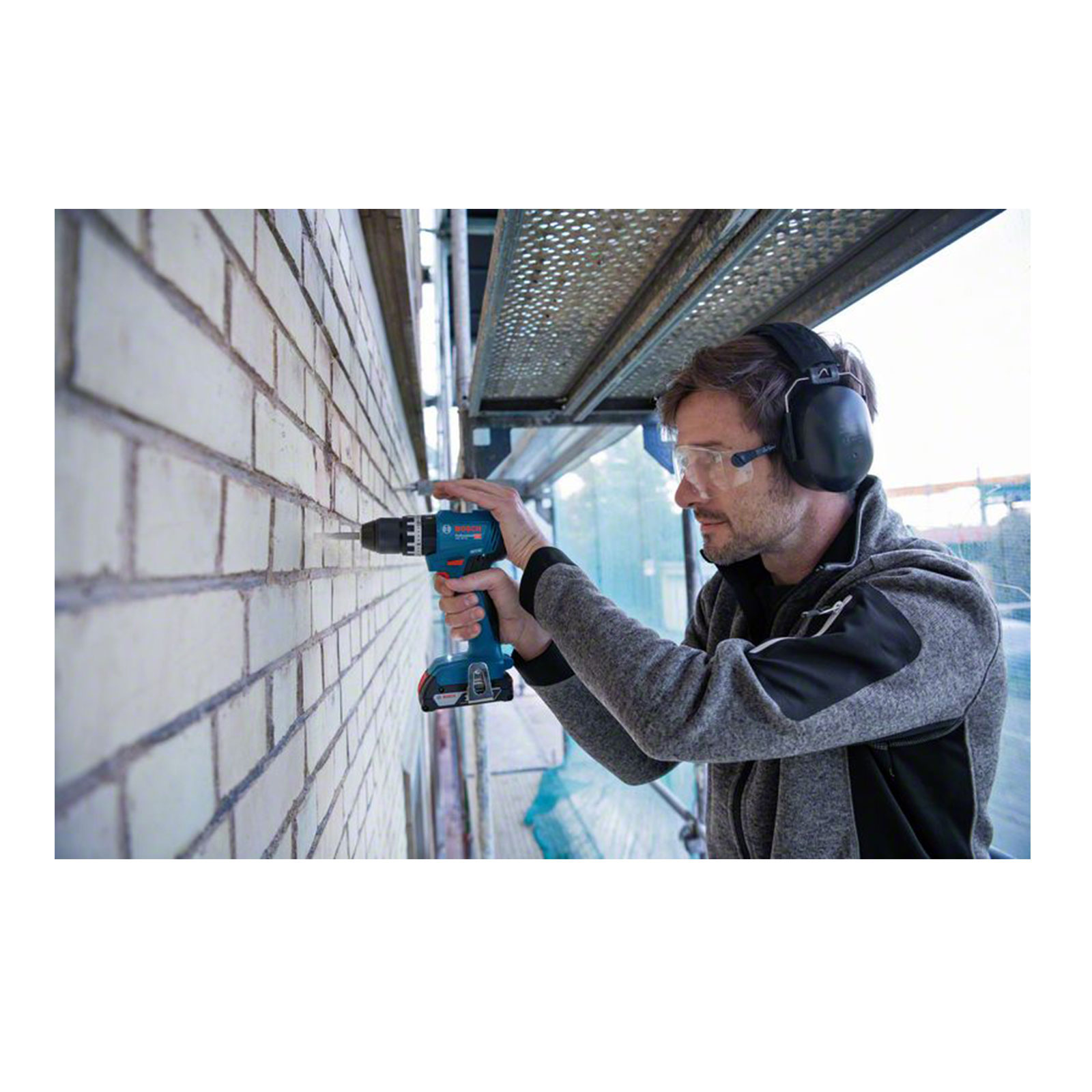 Bosch Professional PB_ON GSB 18V-45 2x2,0Ah; L-BOXX