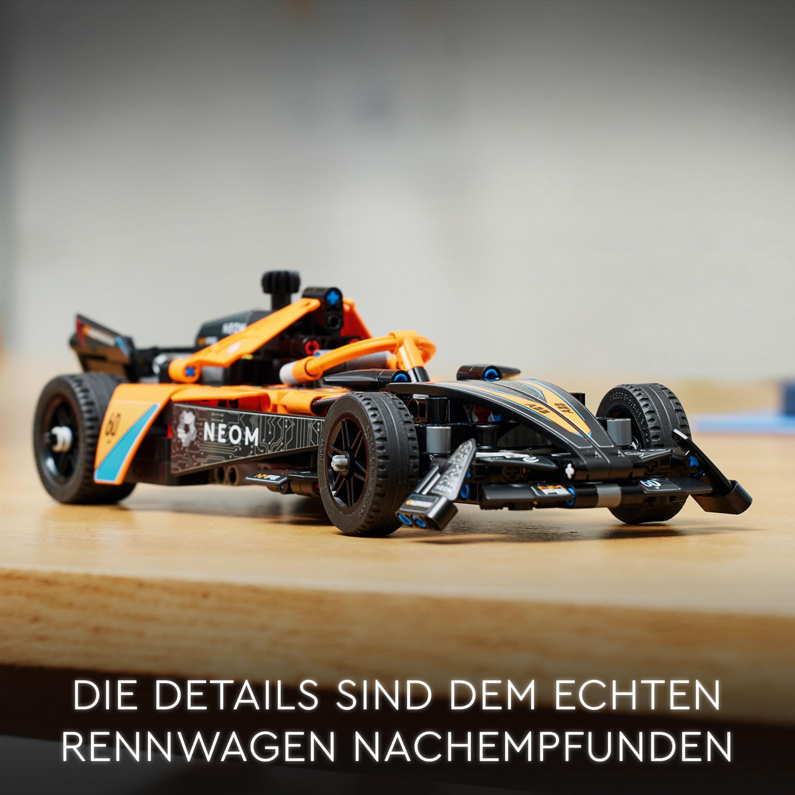LEGO Technic NEOM McLaren Formula E Race Car, Rennwagen 42169