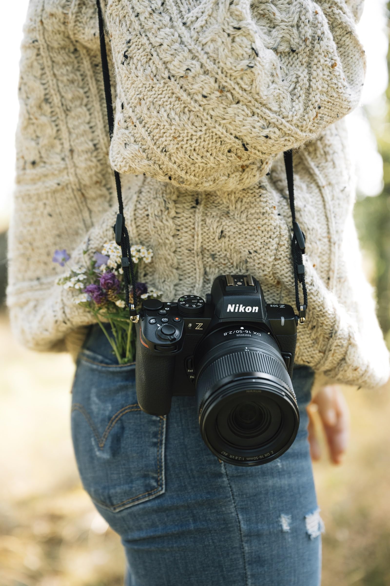 Nikon Nikkor Z DX 16-50mm f/2.8 VR lichtstarkes Objektiv für Foto und Video