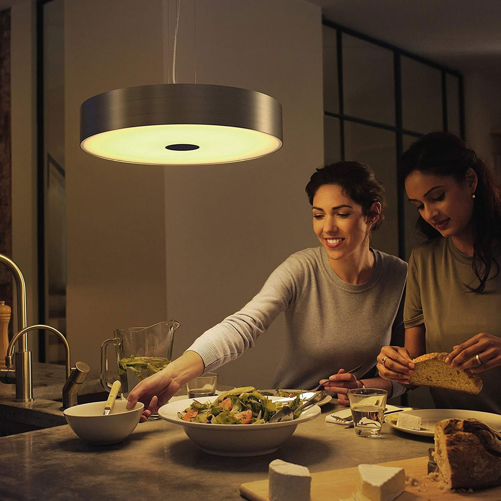 Philips Hue White Ambiance Fair Pendelleuchte