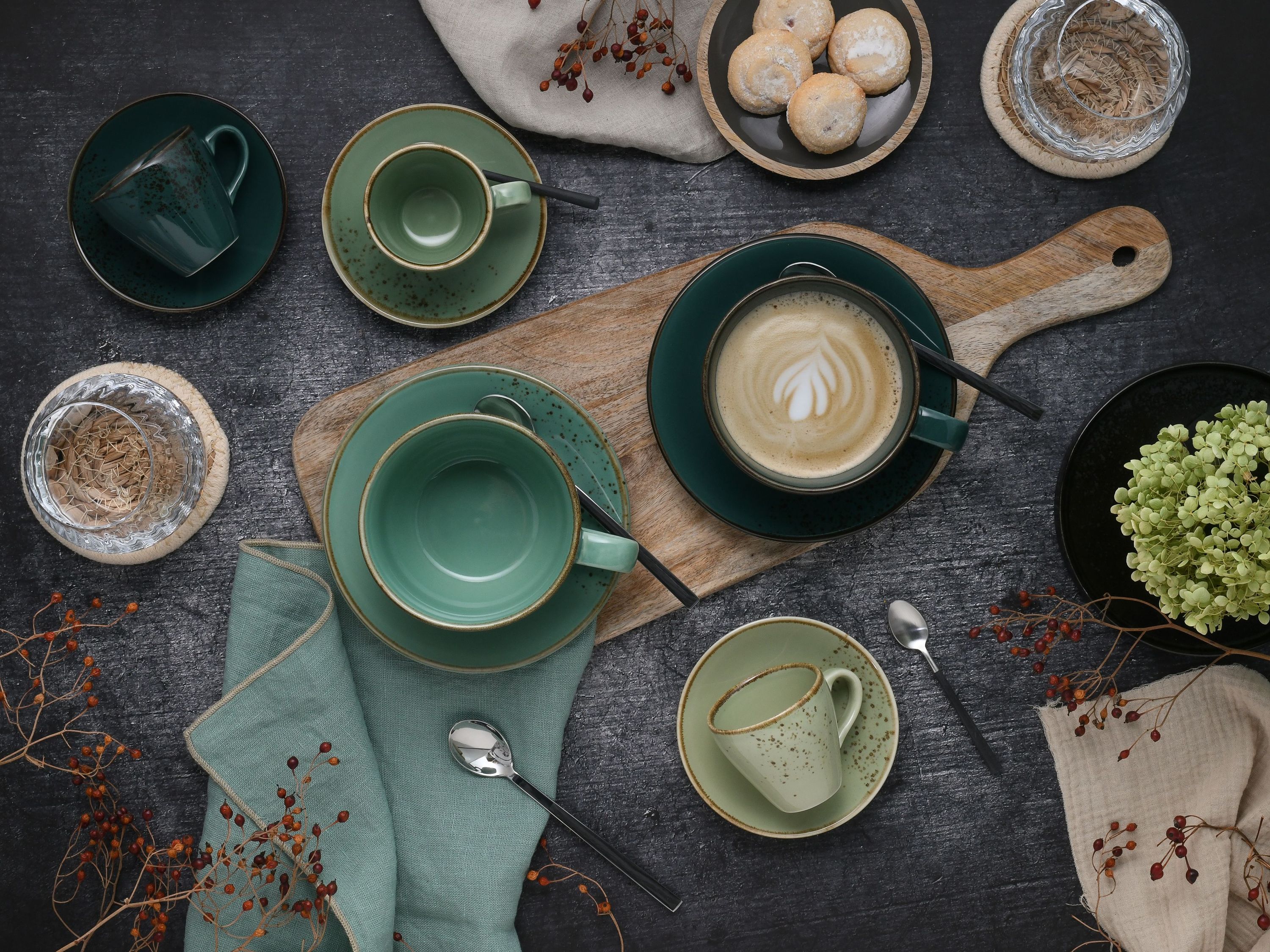 CreaTable, 23414, Serie Nature Collection BUNT Bistrotassen Set, Geschirrset, Tassen Set 16 teilig