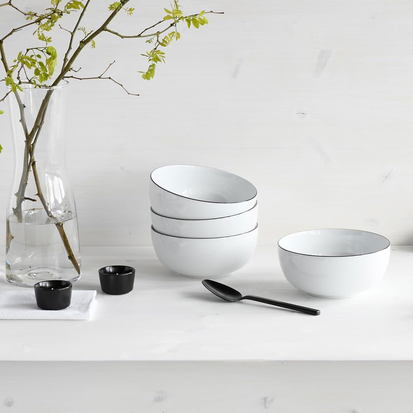 CreaTable, 22557, Serie Allround Black Line, 4-teiliges Geschirrset, Buddha Bowl Set aus Porzellan, spülmaschinen- und mikrowellengeeignet, Made in Europe