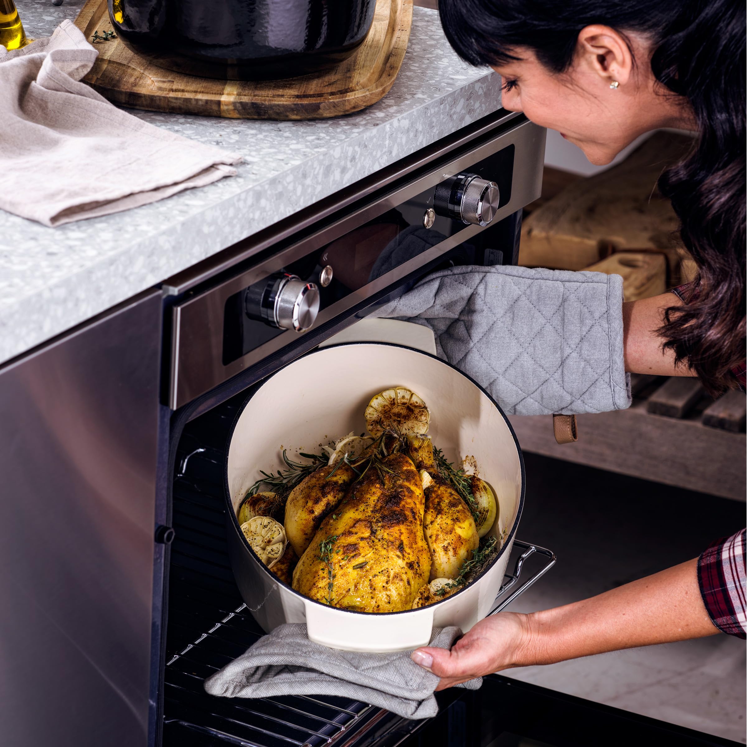 KitchenAid CC006062-001 Bräter mit Deckel - Oval 30cm Creme