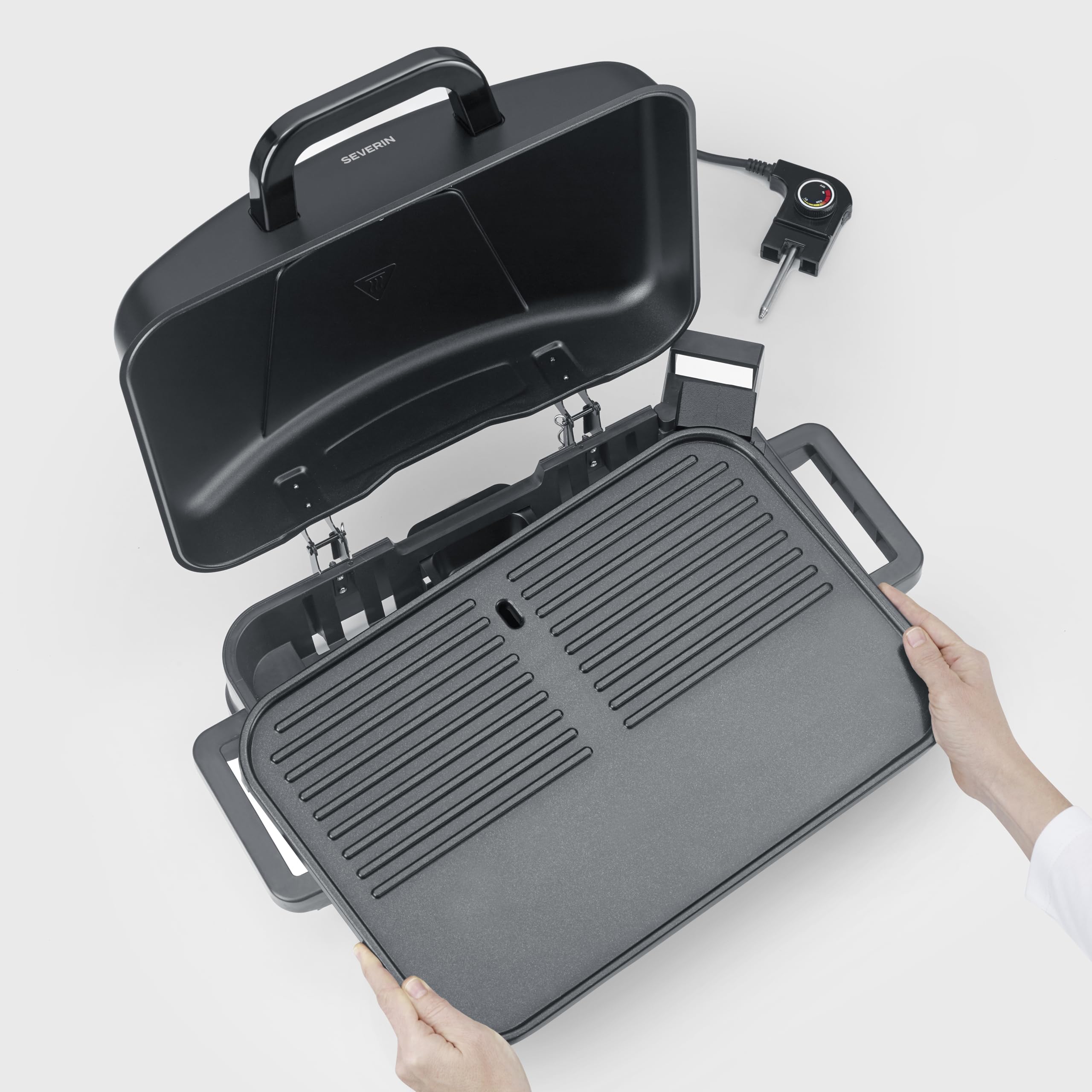 SEVERIN Electric Outdoor BBQ Grill mit Stand und Haube PG 8598
