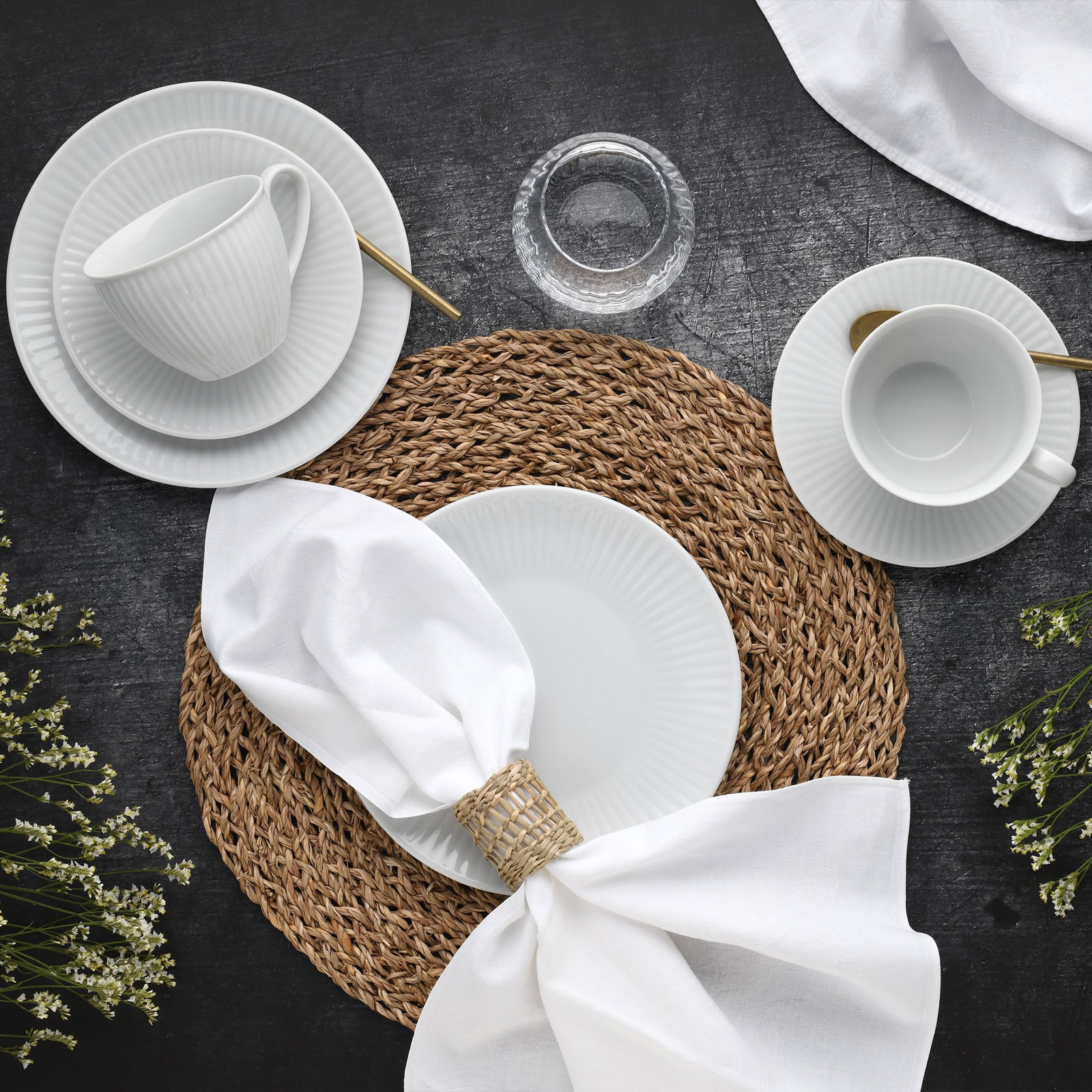 CreaTable, 21876, Serie Valencia, 18-teiliges Geschirrset für 6 Personen, Kaffeeservice aus Porzellan