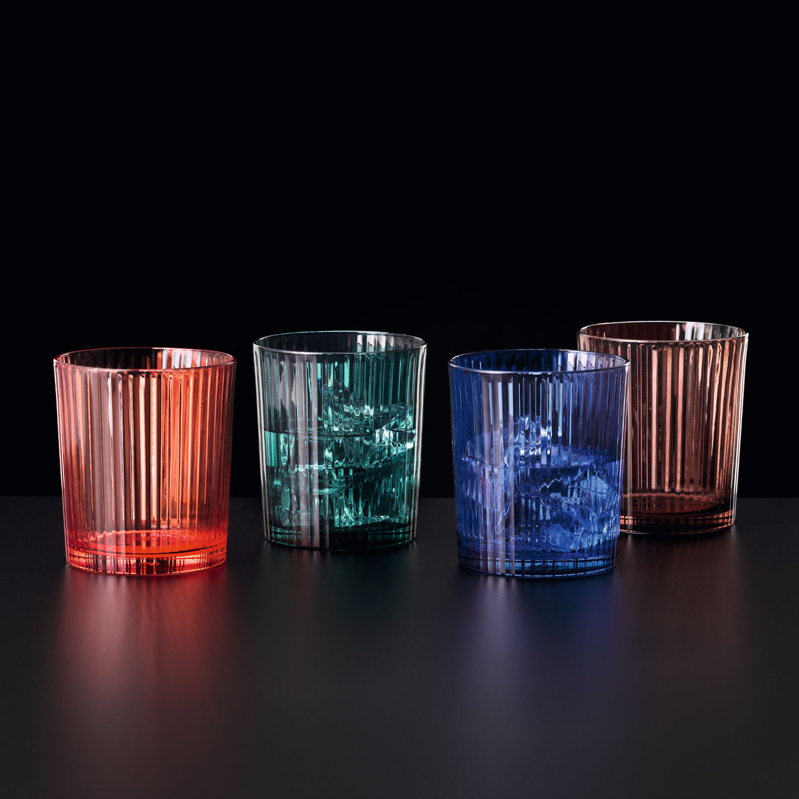 Nachtmann Aperitivo Tumbler Colori 106468, Set 4-tlg. Nachtmann Aperitivo Tumbler Colori 106468, Set 4-tlg.