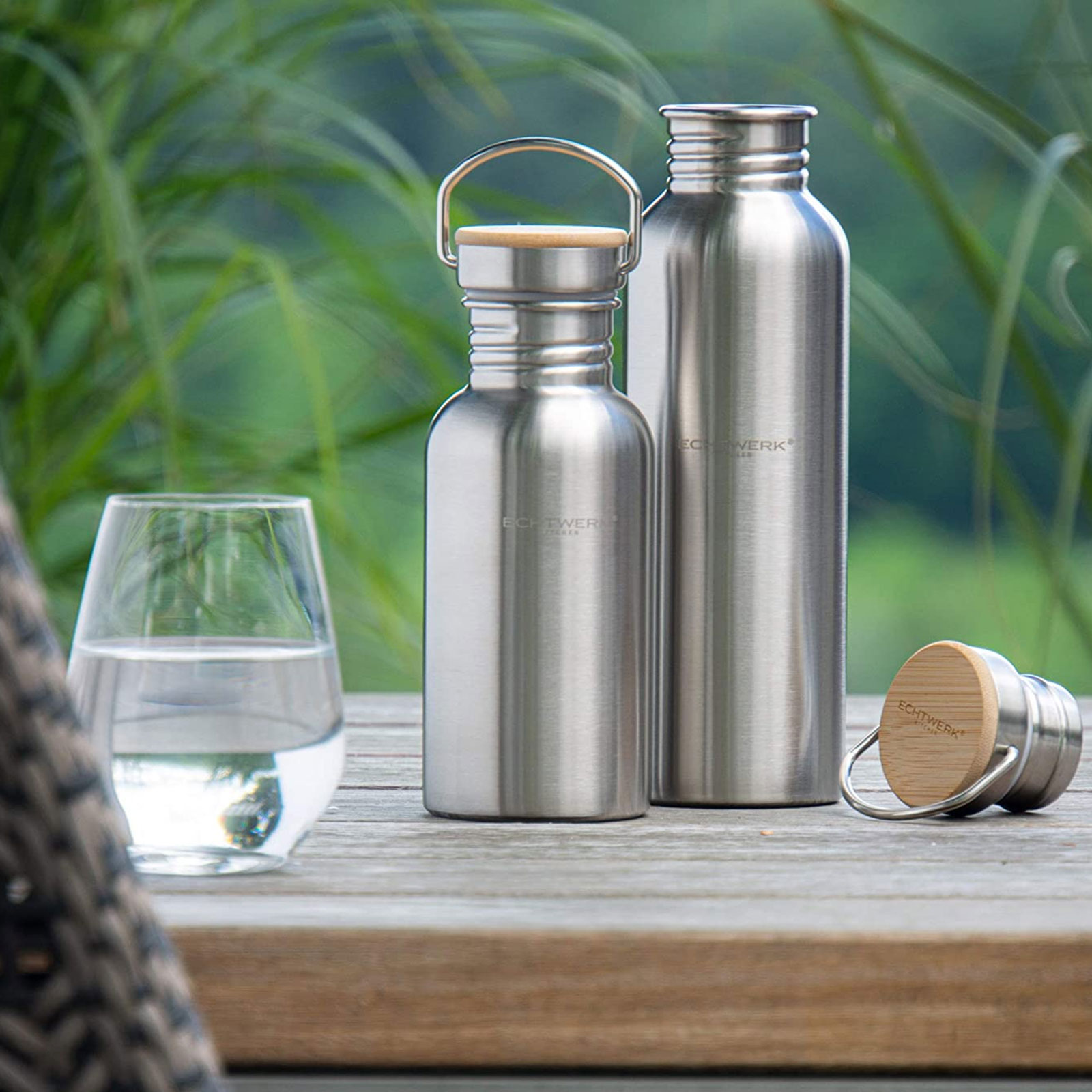 ECHTWERK  Praktische Trinkflasche aus hochwertigem Edelstahl mit Bambusdeckel