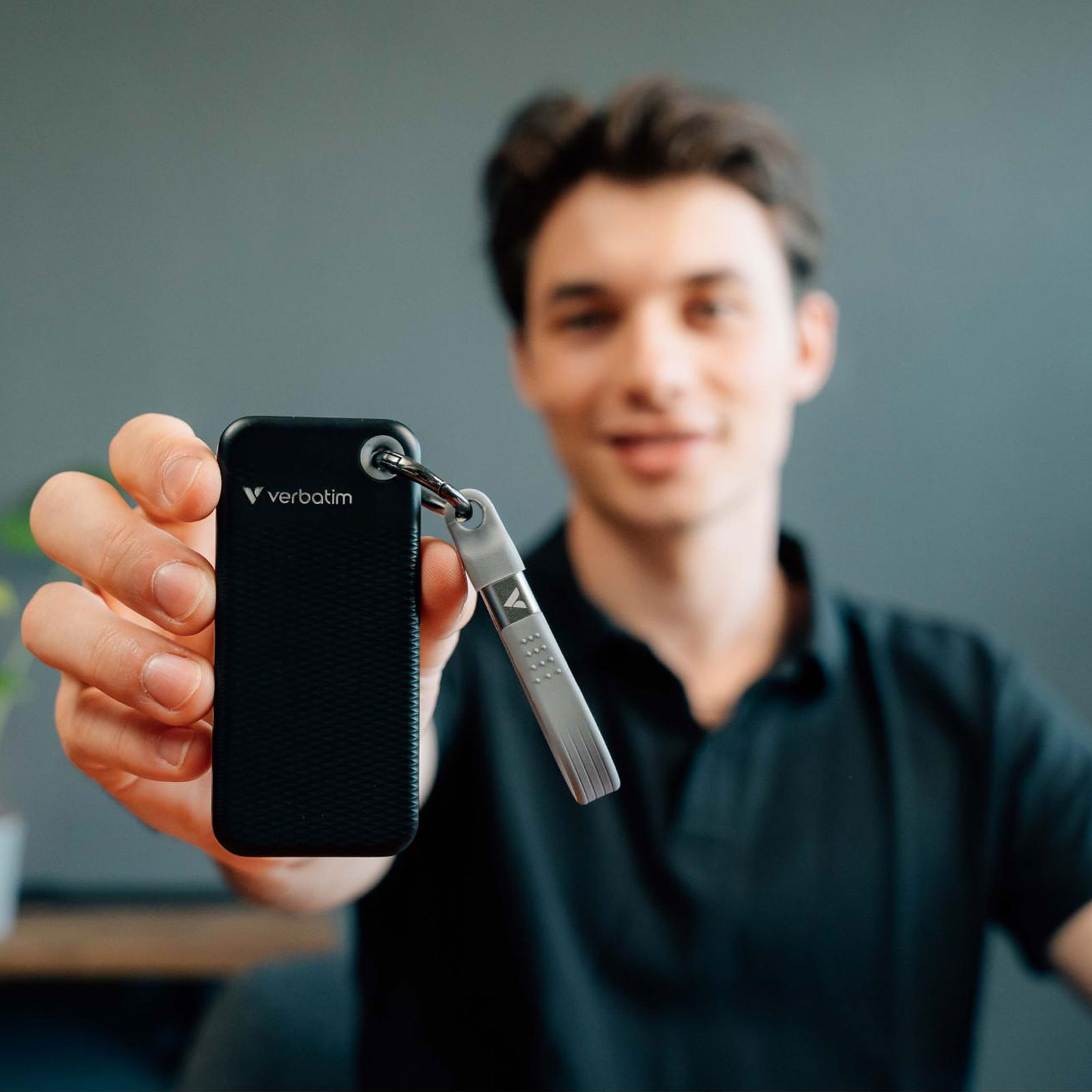 Verbatim Pocket SSD 1 TB, Schlüsselanhänger mit Kabelbefestigung