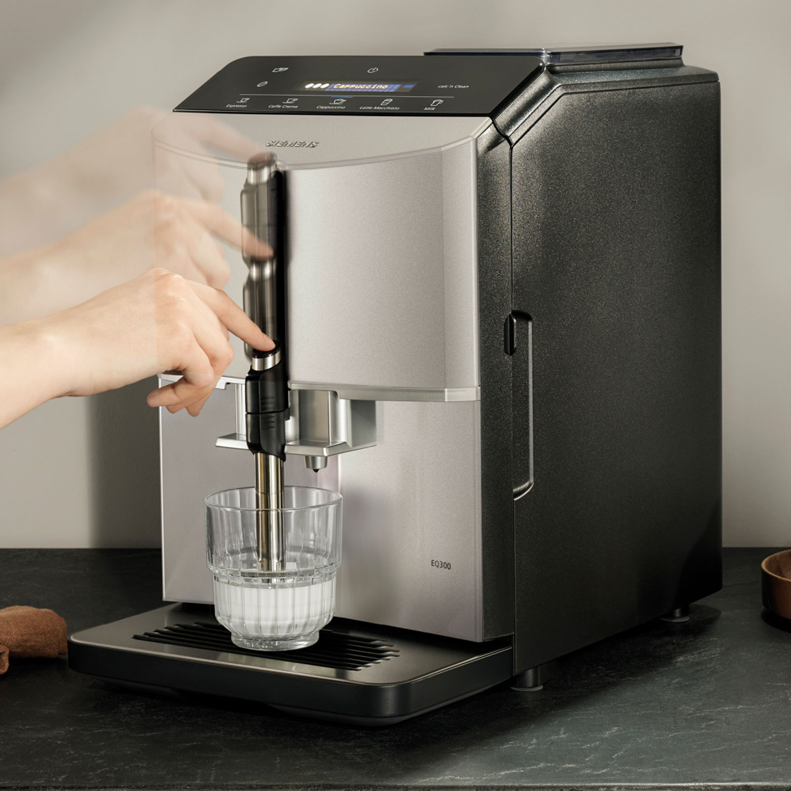 Siemens TF303E07 Kaffeevollautomat EQ.300 inox silber metallic