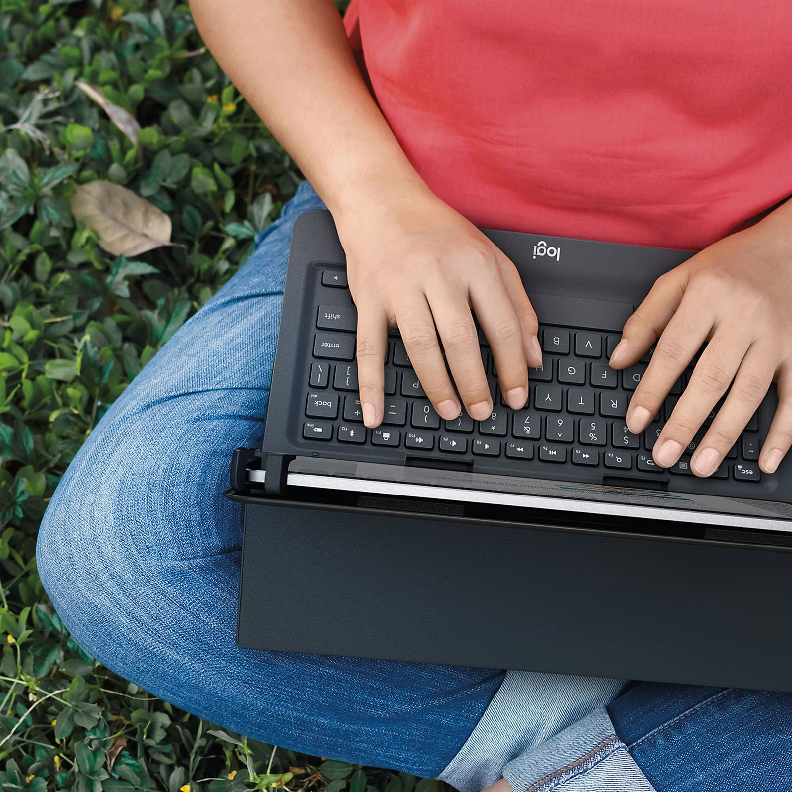 Logitech Universal Folio Keyboard Case