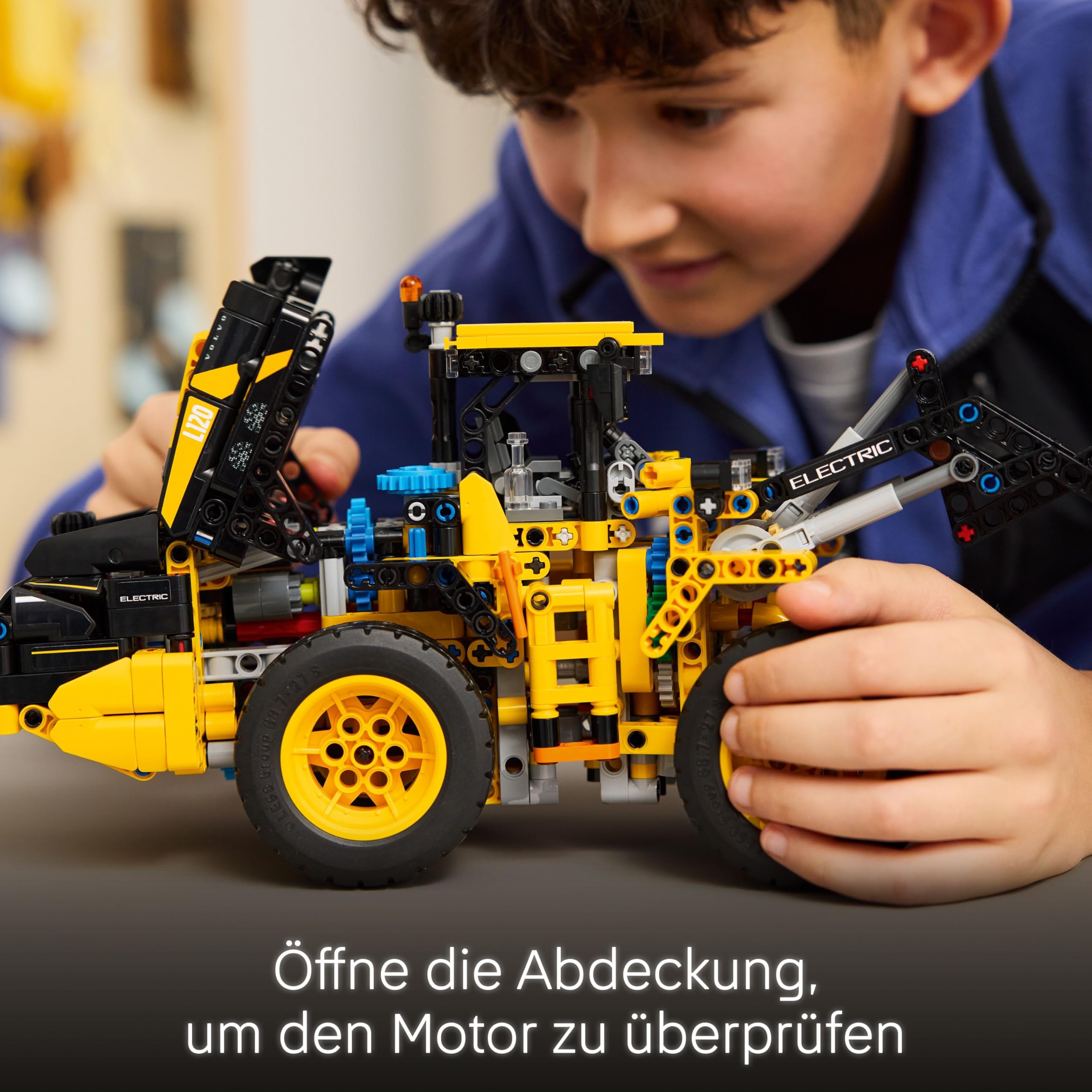 LEGO Technic Volvo L120 Electric Radlader - Baufahrzeug 42209
