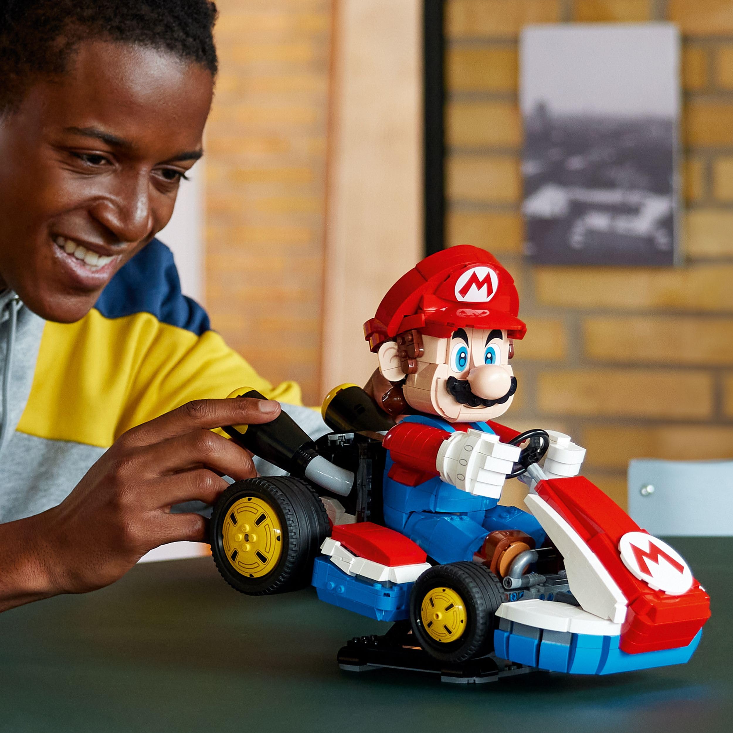LEGO Super Mario: Mario Kart: Mario & Standard-Kart 72037