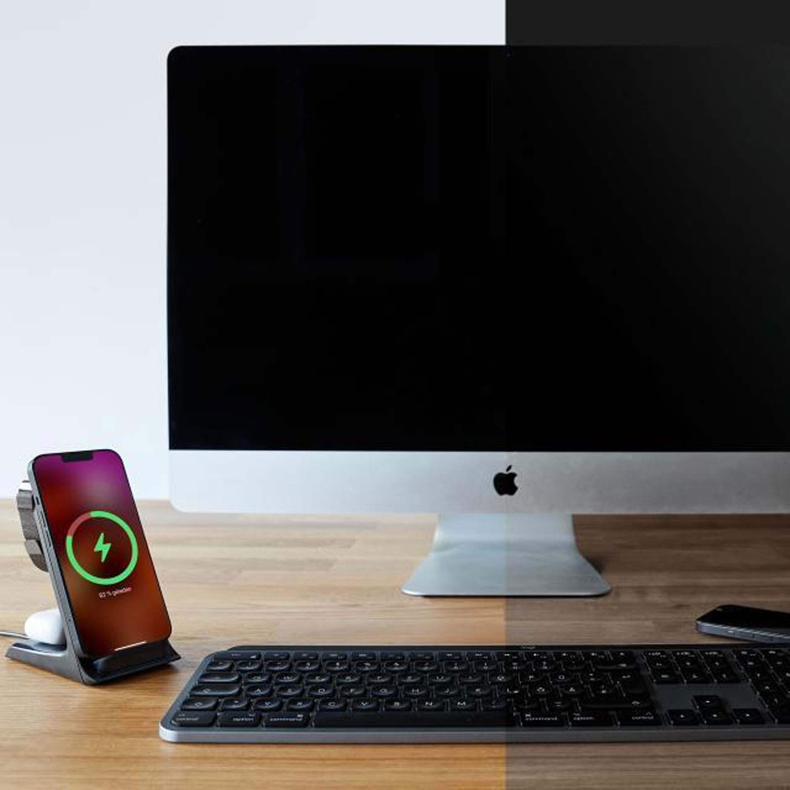 Intenso Kabelloses Schnellladegerät 3in1 Wireless Charger BS13, Schwarz
