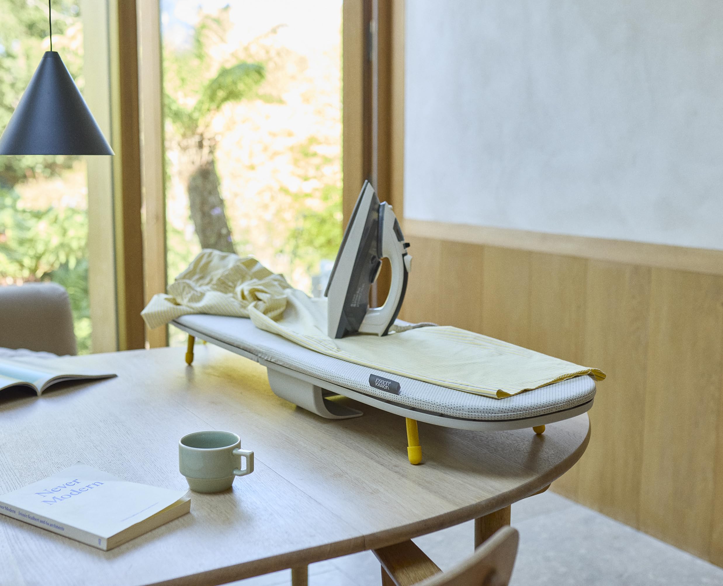 Joseph Joseph Pocket Max Tischbügelbrett, 110cm Bügelfläche