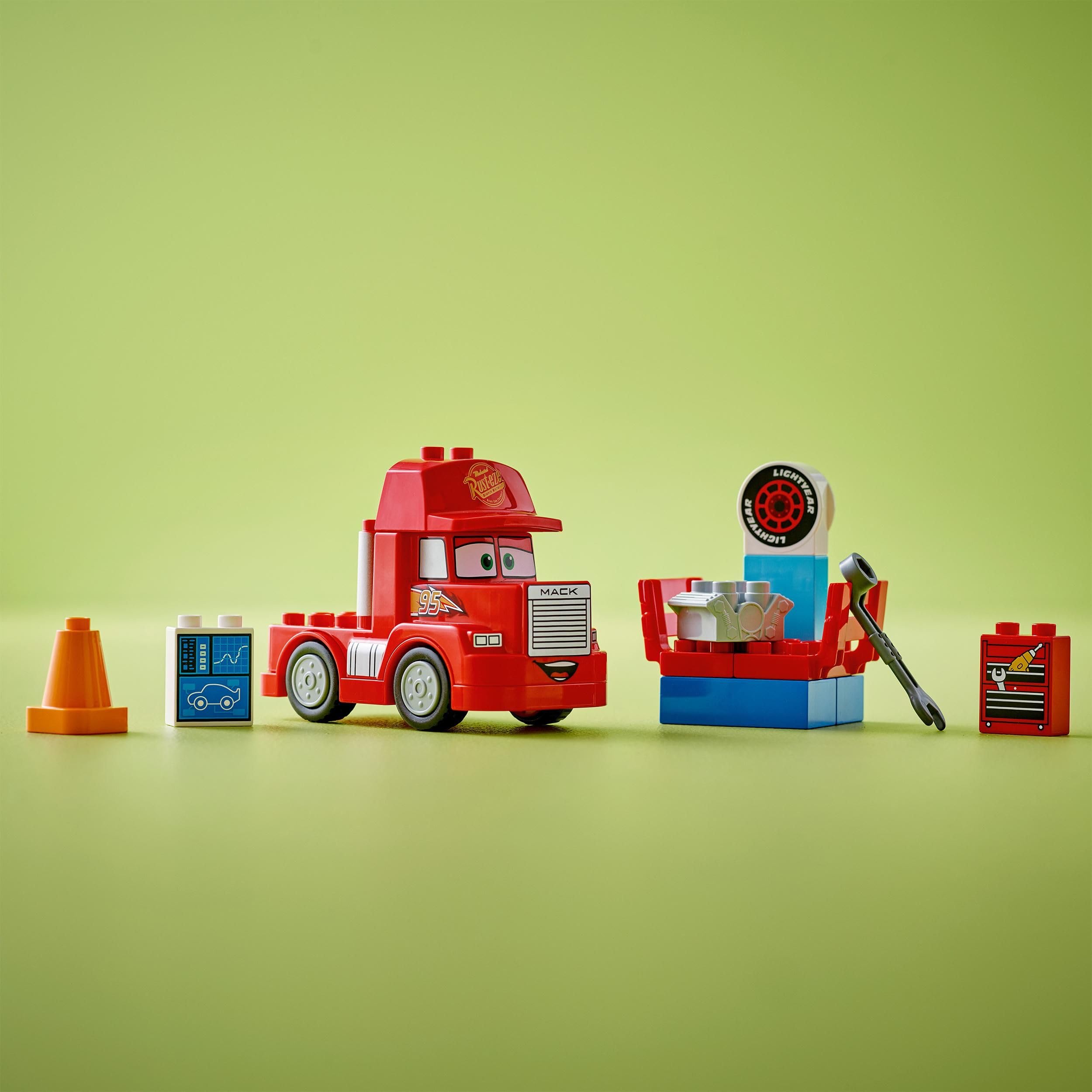 LEGO DUPLO | Disney and Pixar’s Cars Mack Truck beim Rennen 10417