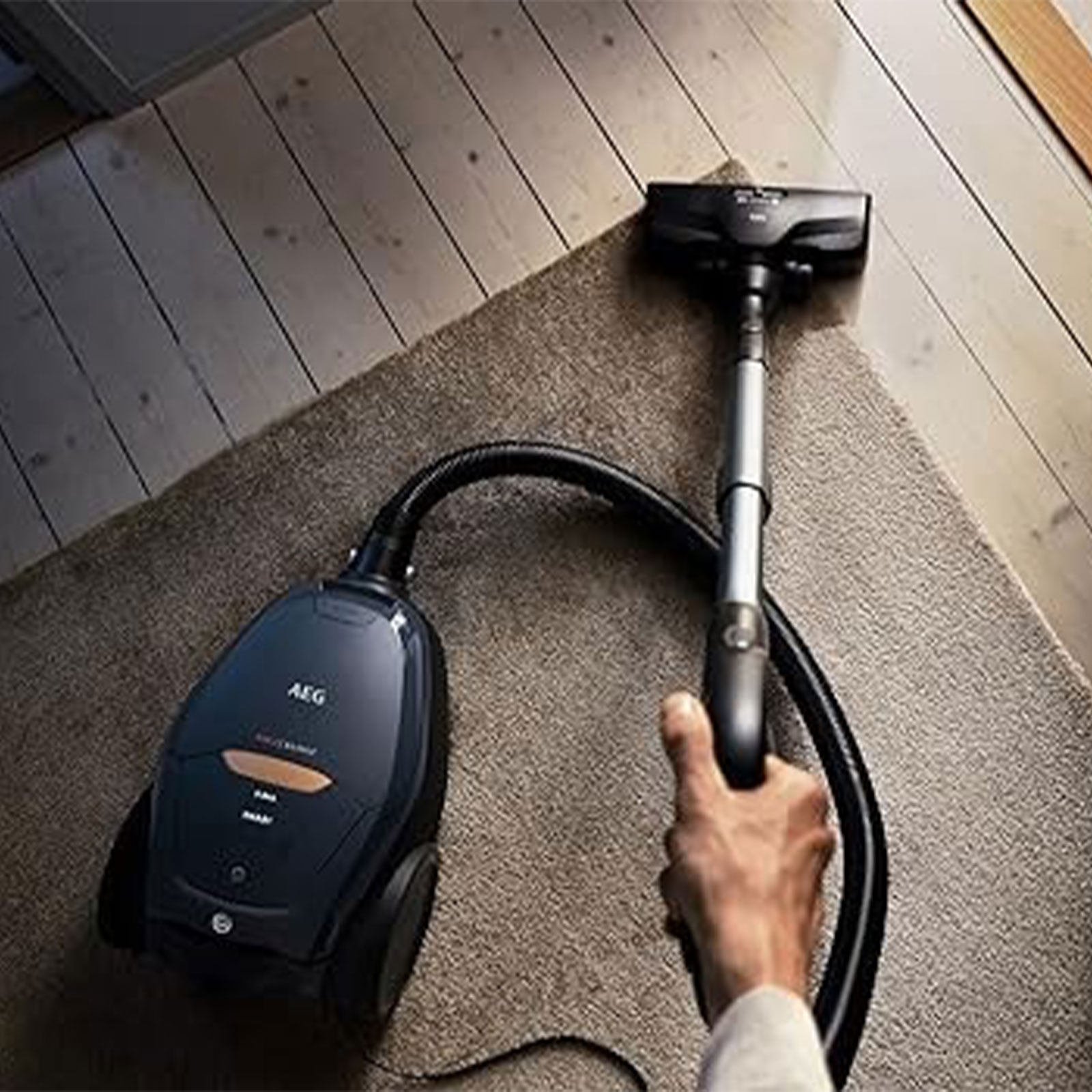AEG VX82-1-5DB Bodenstaubsauger