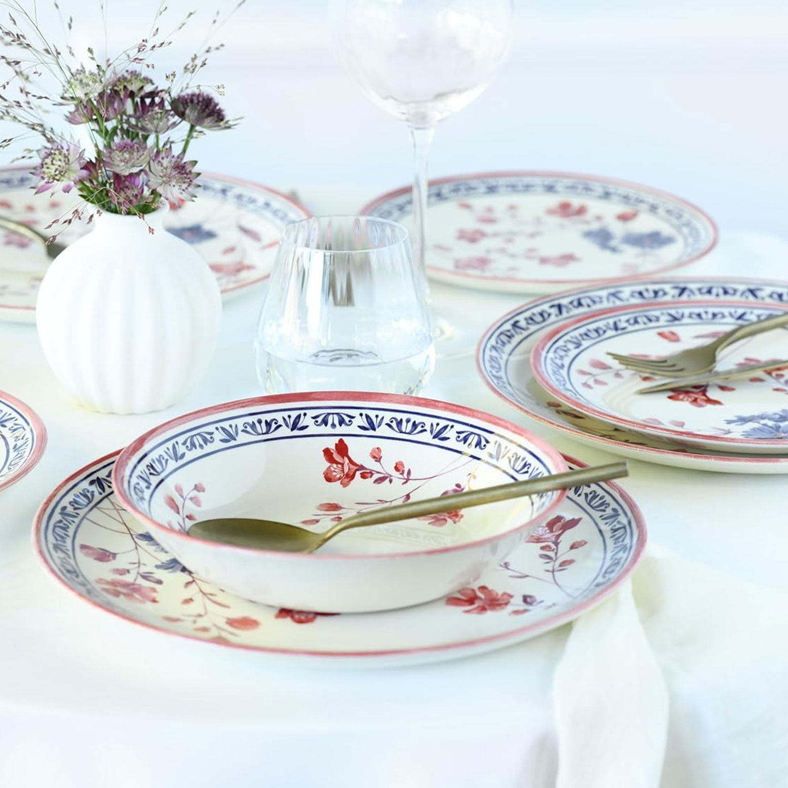 CreaTable, 24019, Serie Cottage, 30-teiliges Geschirrset, Kombiservice aus Steingut, spülmaschinen- und mikrowellengeeignet, Qualitätsproduktion
