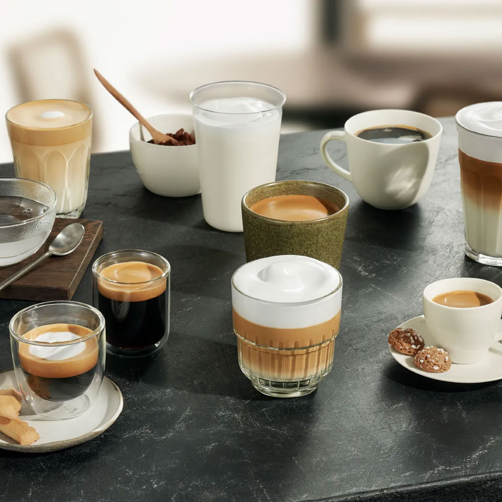 Siemens TQ517D03 Kaffeevollautomat (integral) EQ.500 Edelstahl / schwarz Siemens TQ517D03 Kaffeevollautomat (integral) EQ.500 Edelstahl / schwarz