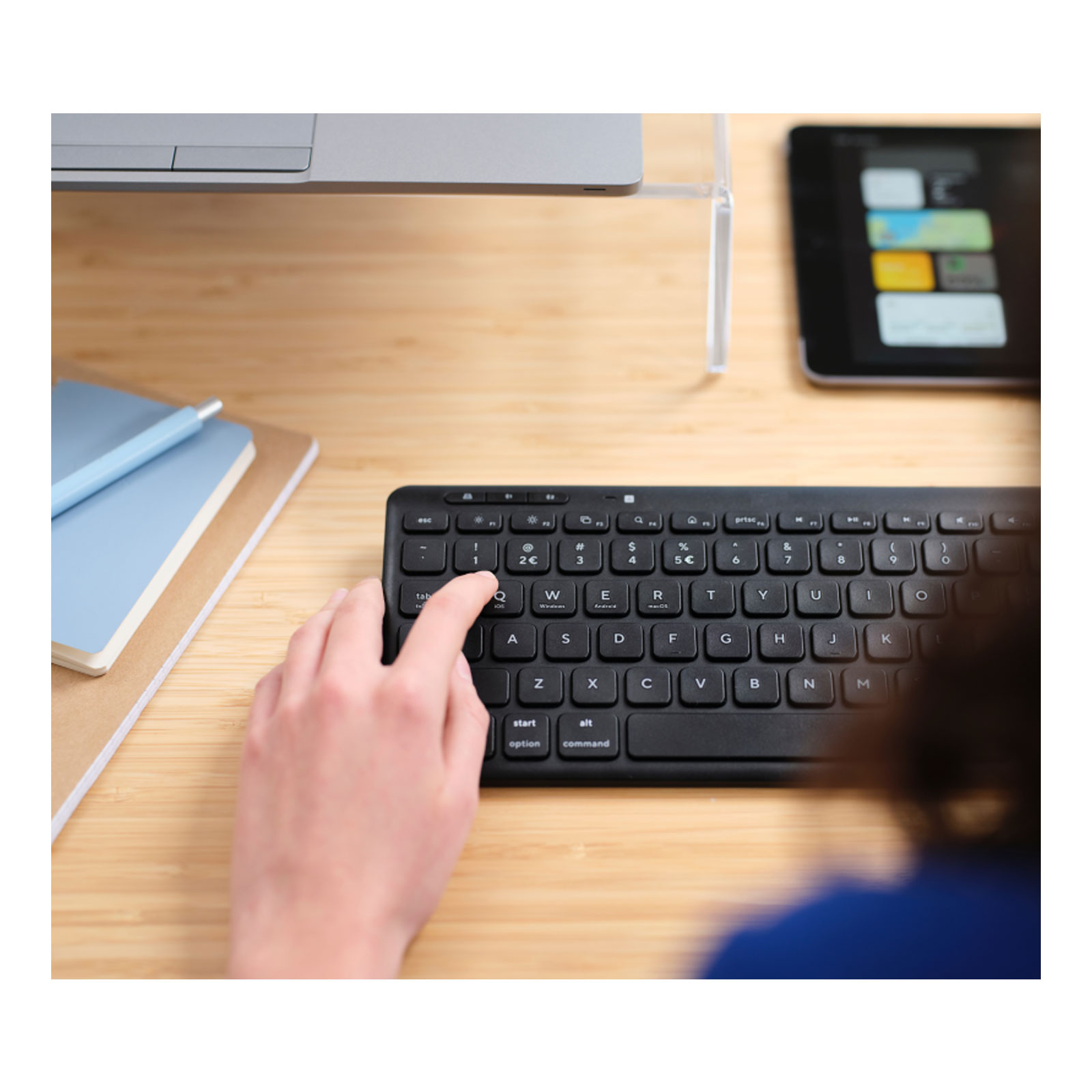 Trust Lyra Kompakte Funktastatur schwarz