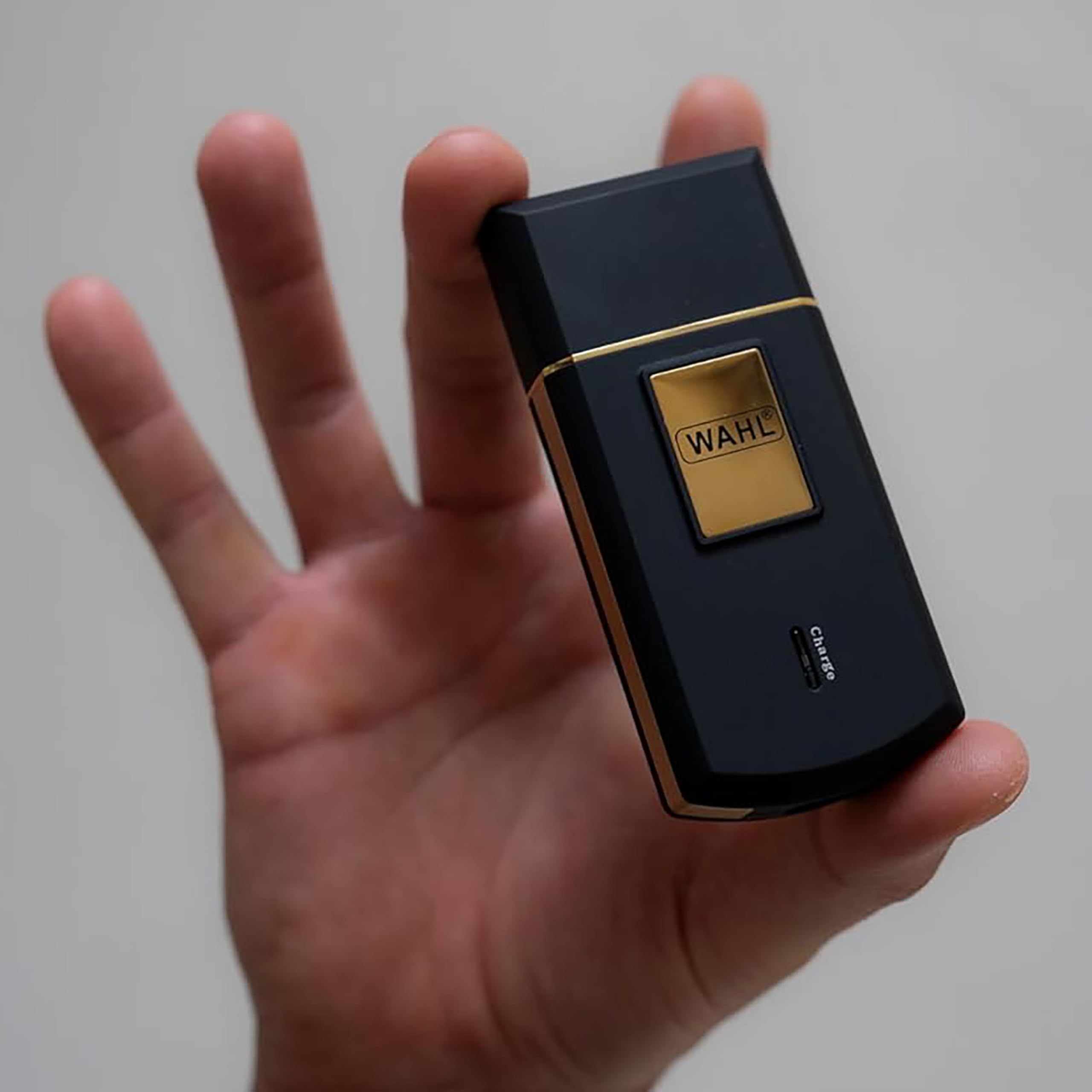 Wahl 07057-016 Travel Shaver Gold Edition