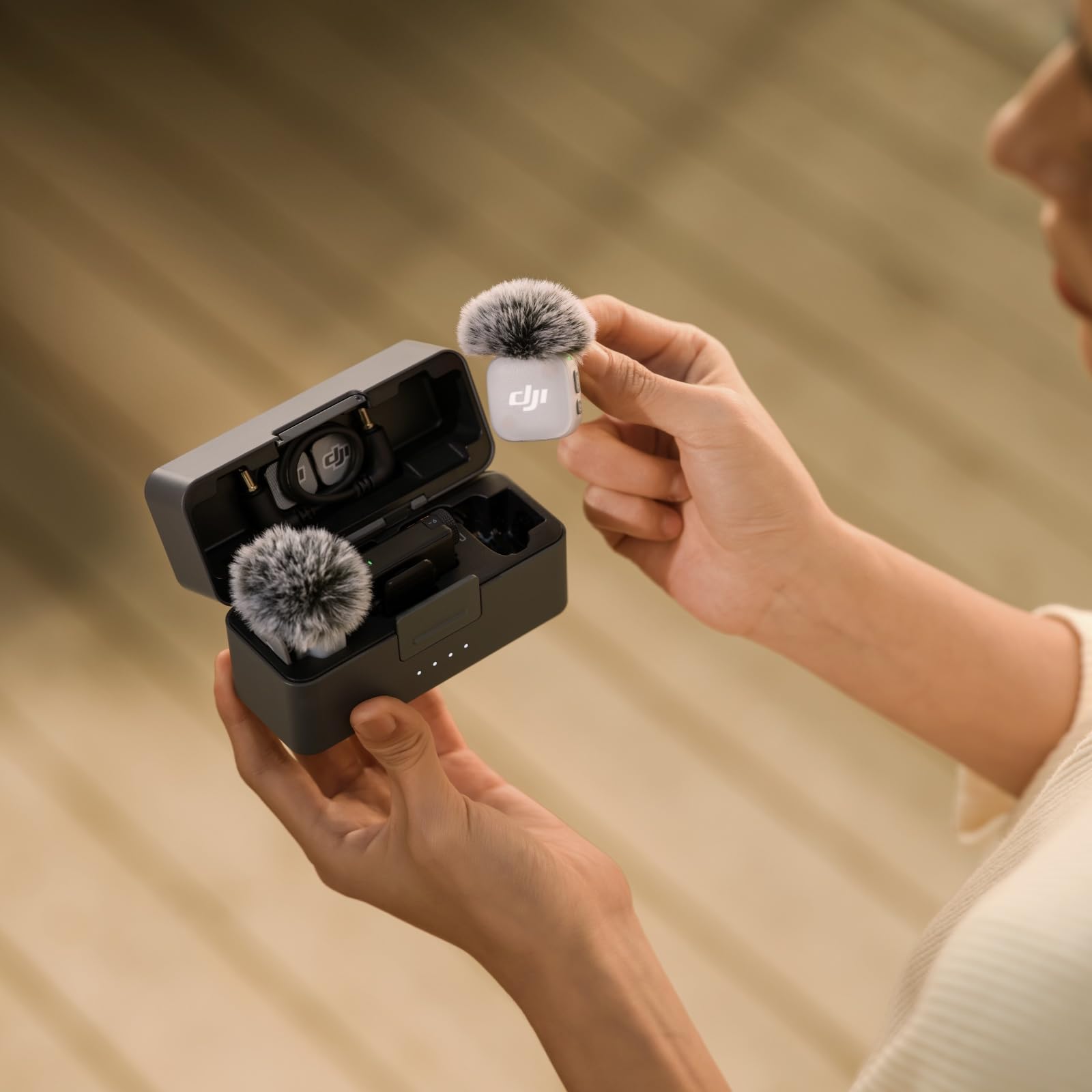 DJI Mic Mini 2 (2 TX + 1 Standard RX + Ladeschale), Lavalier-Mikrofon