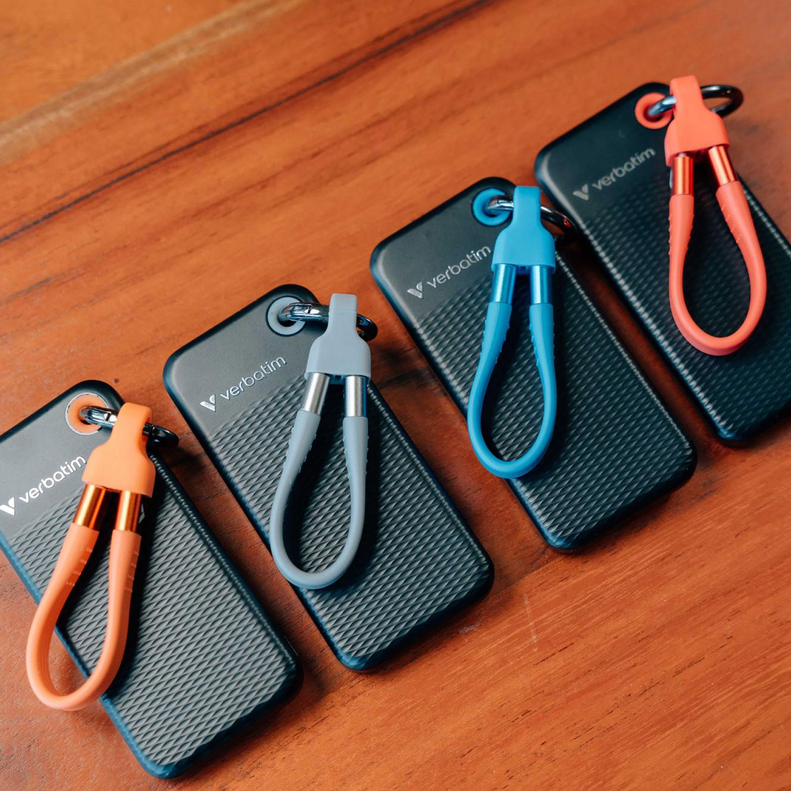 Verbatim Pocket SSD 1 TB, Schlüsselanhänger mit Kabelbefestigung