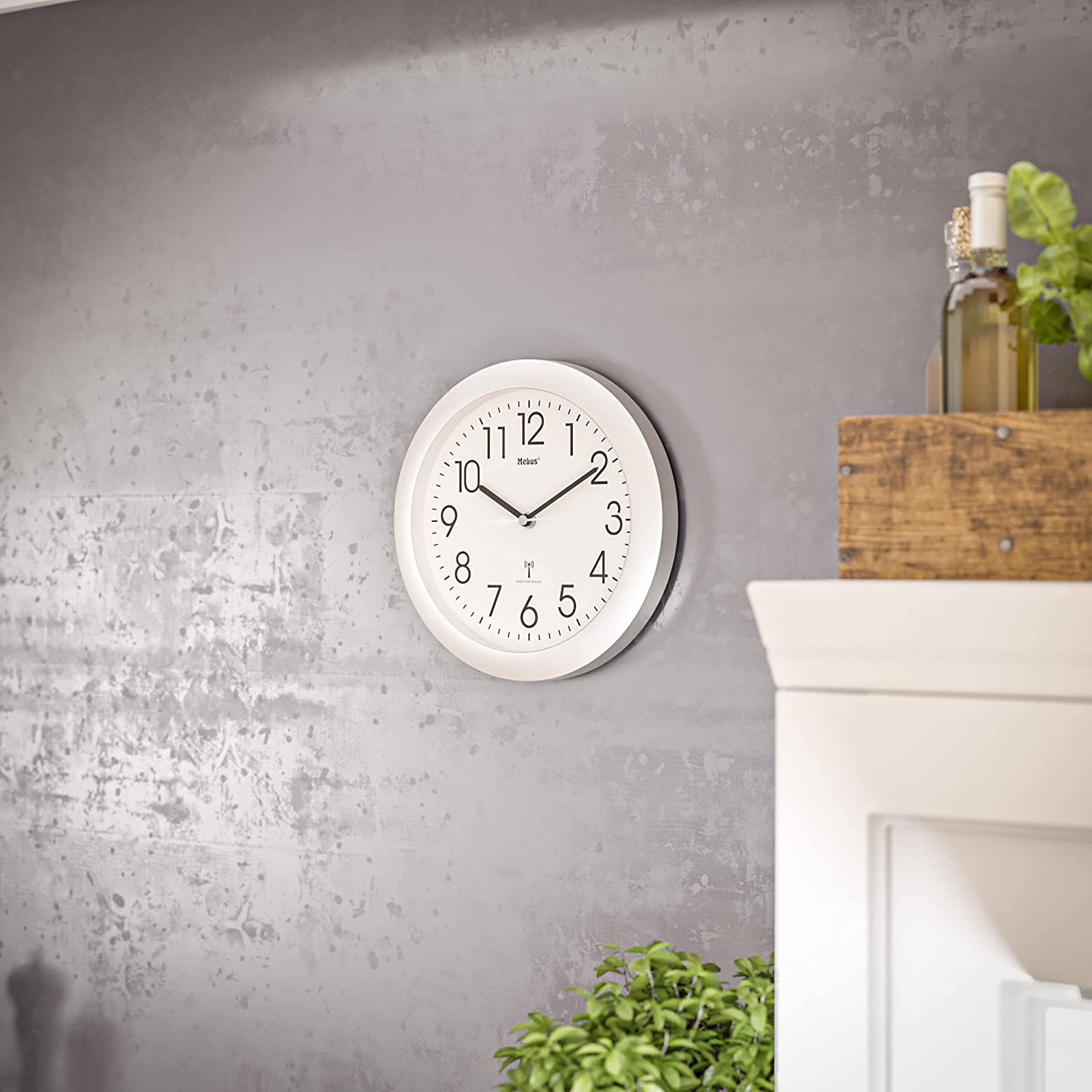 Mebus 52451 Funk-Wanduhr silber