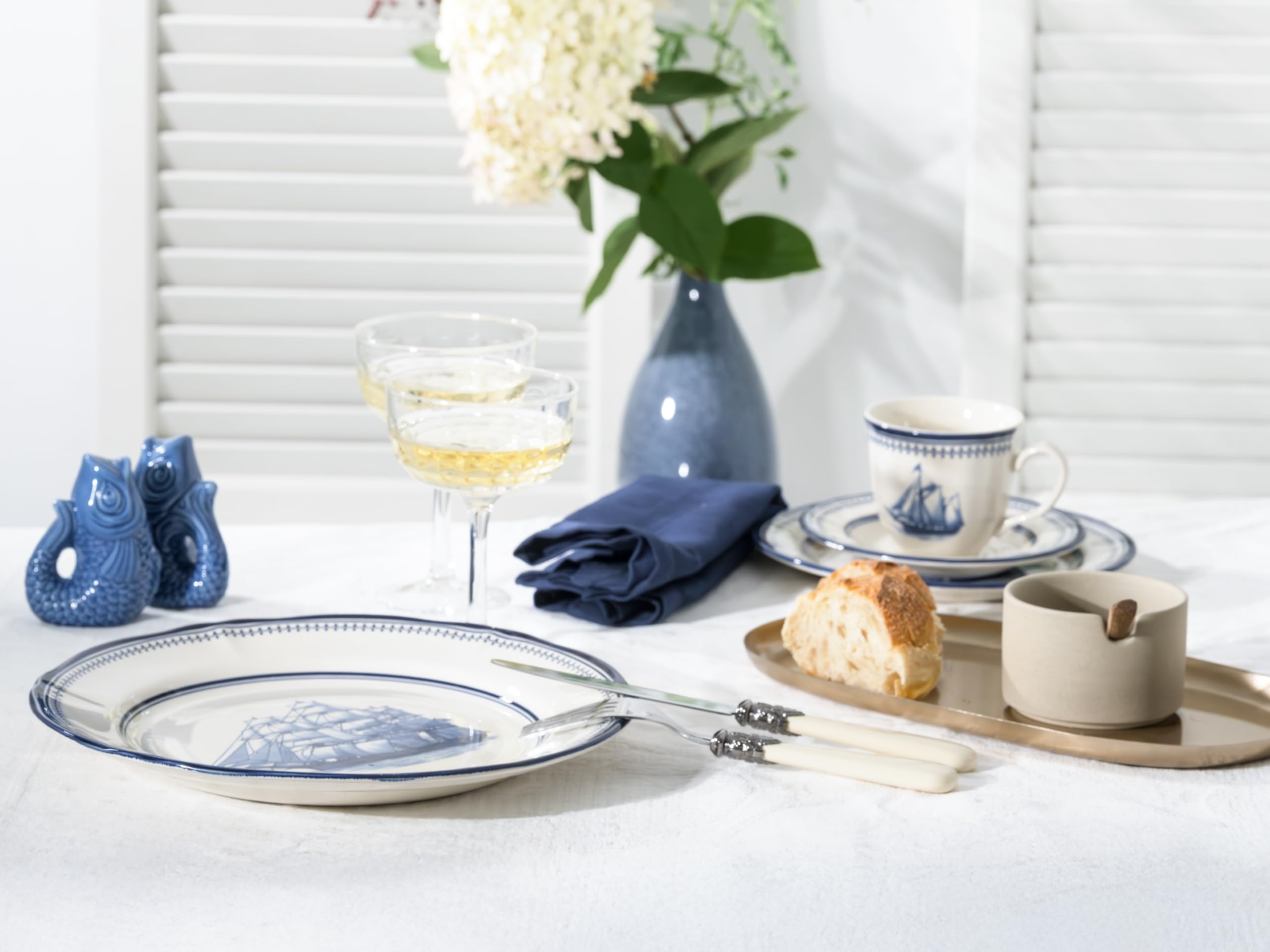 CreaTable, 24486, Serie Segelschiff Blau, 30-teiliges Geschirrset für 6 Personen
