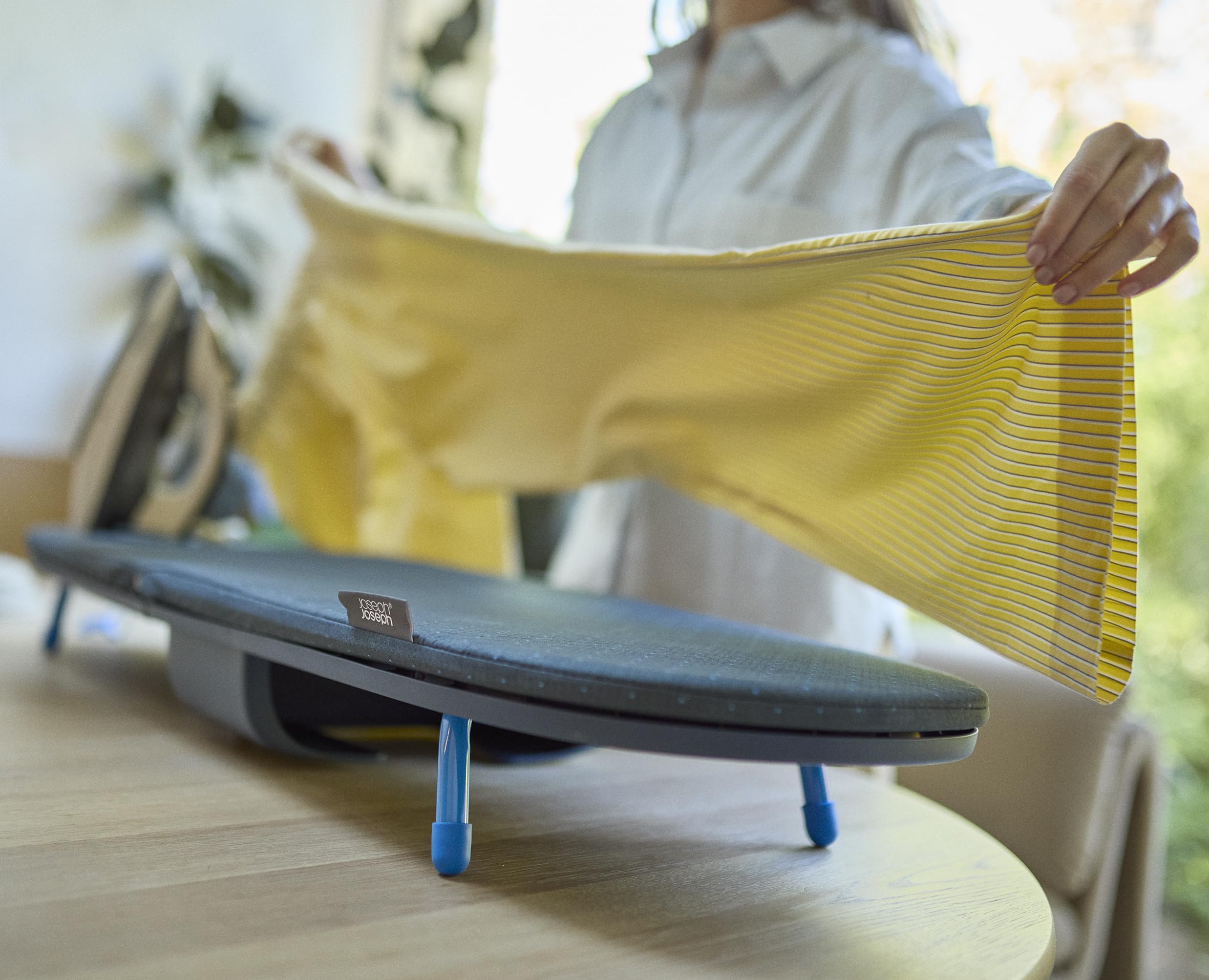Joseph Joseph Pocket Max Plus Tischbügelbrett, 110cm Bügelfläche