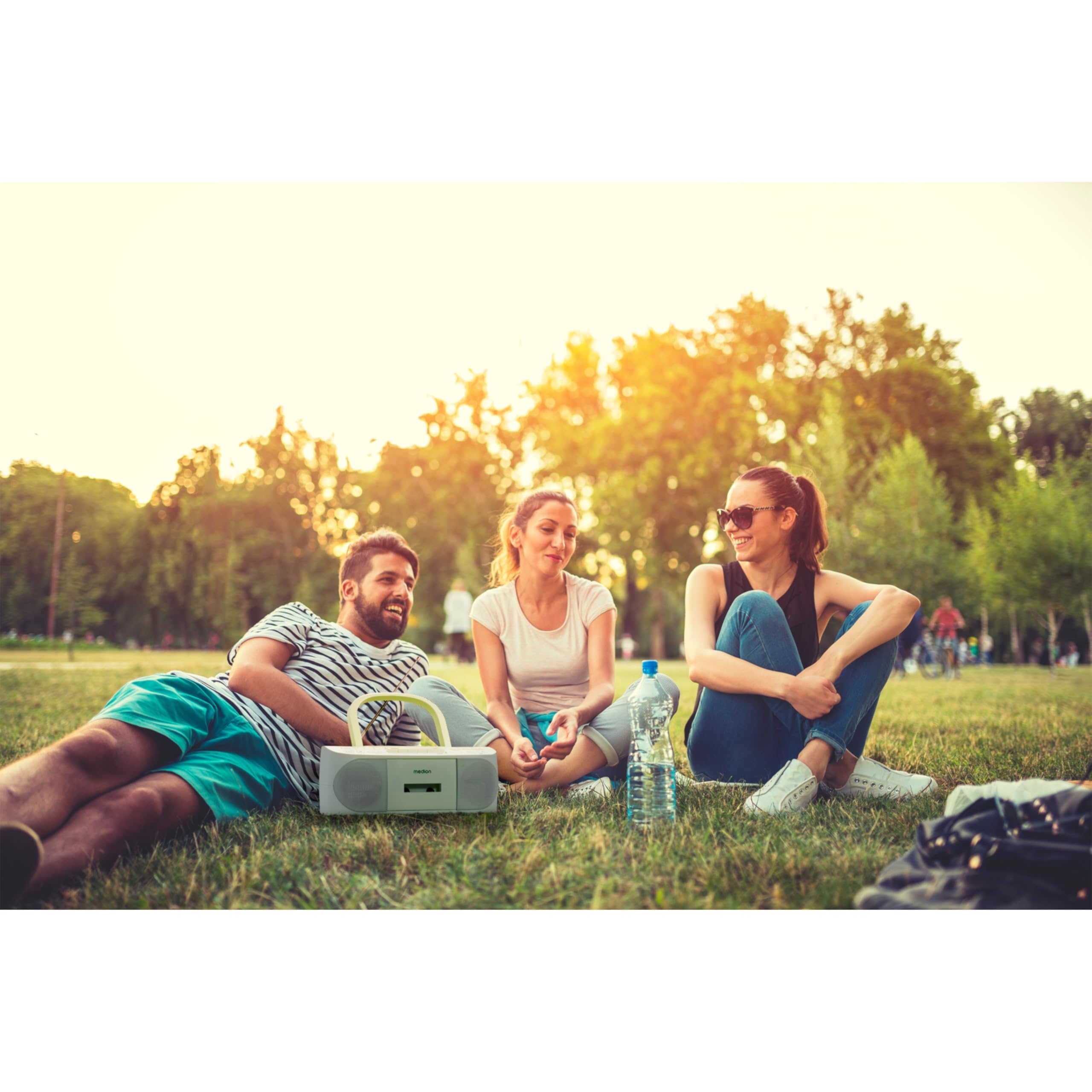 Medion LIFE E65010 Boombox Radiorekorder USB mit CD-Spieler und Kassettendeck