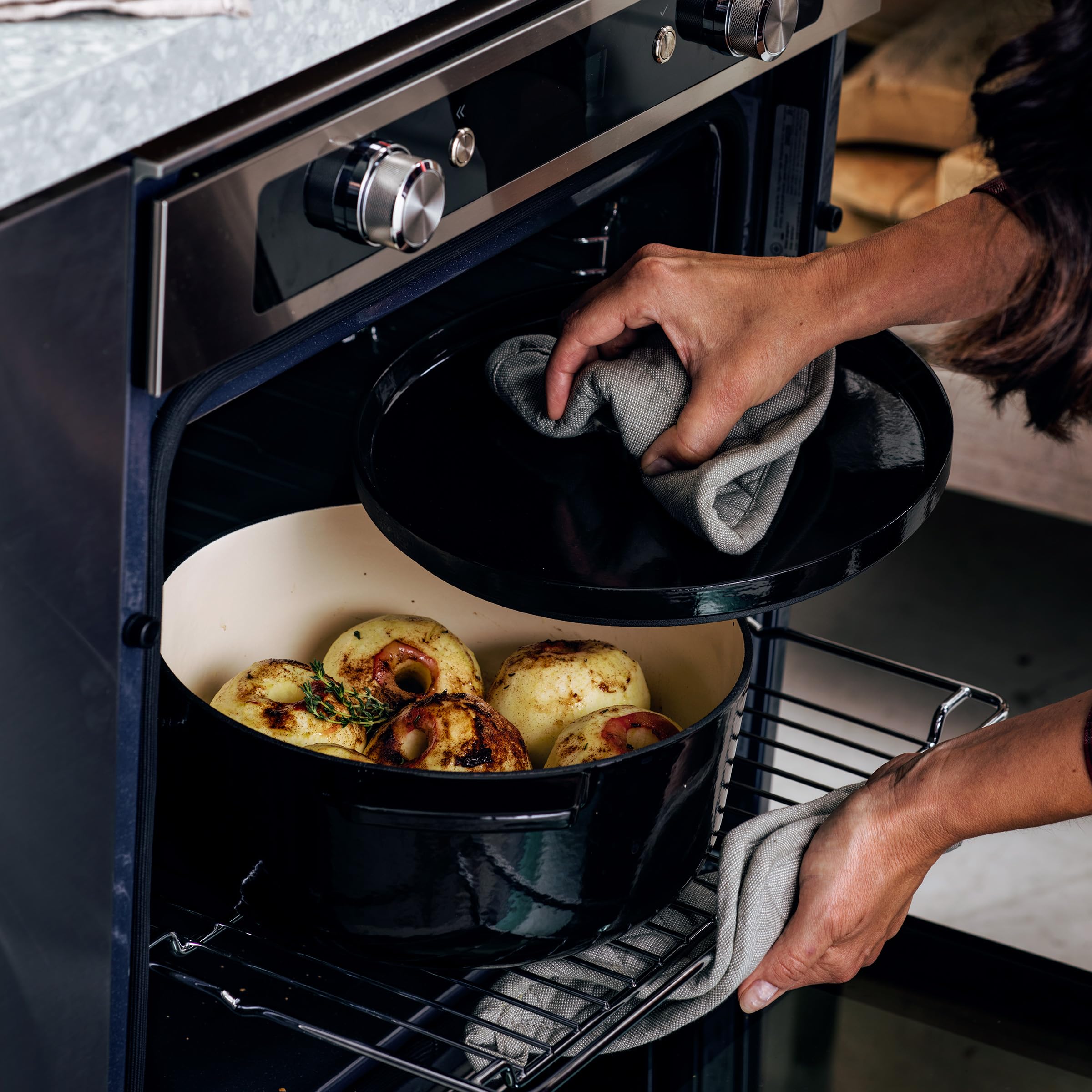 KitchenAid CC006061-001 Bräter mit Deckel - Rund - 5.2L 26cm Schwarz