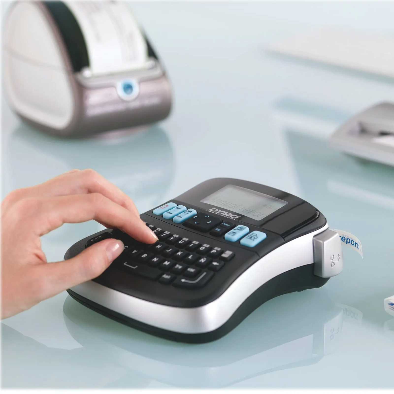DYM LabelManager 210D+ 6/9/12