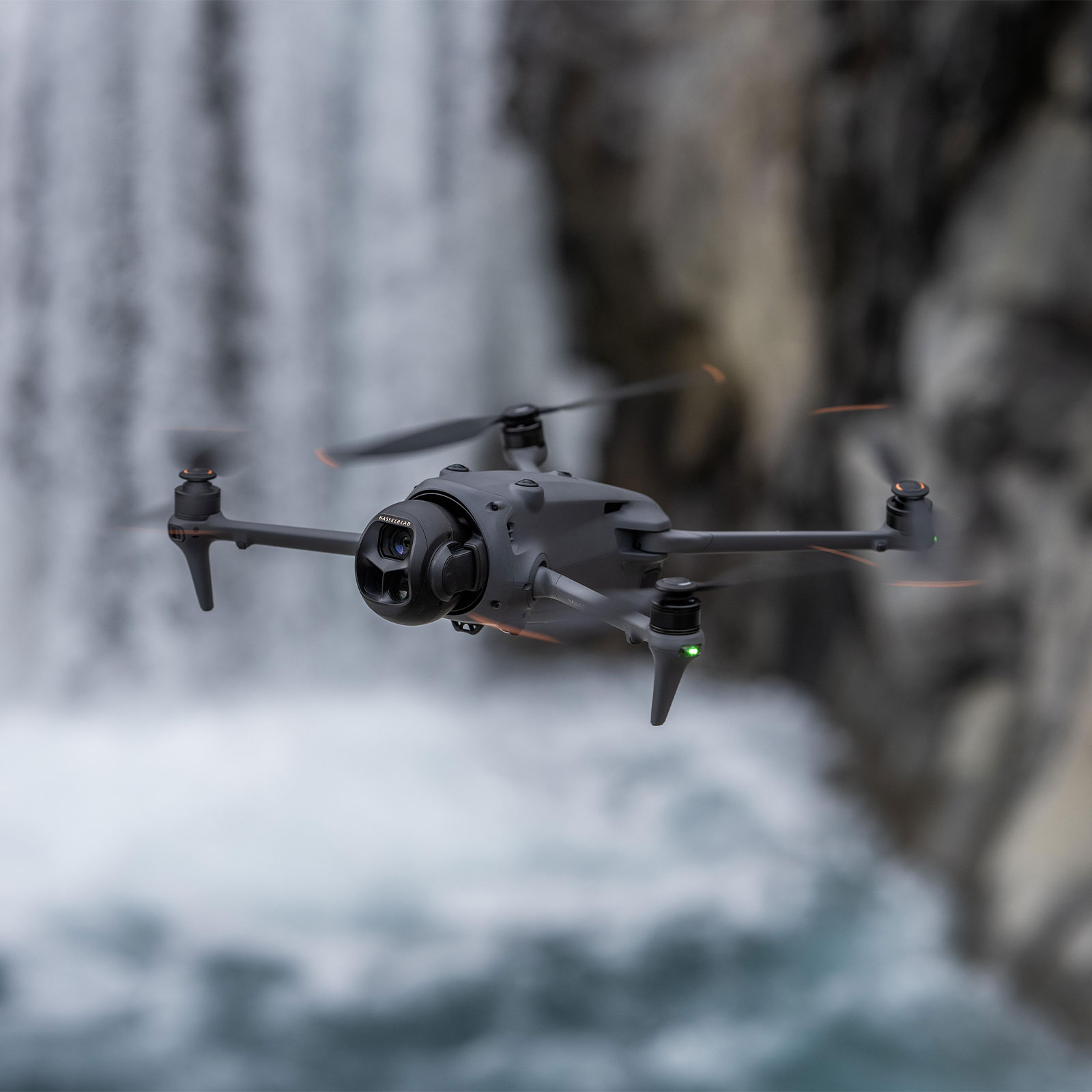 dji Mavic 4 Pro Fly More Combo + RC2 Drohne mit Kamera